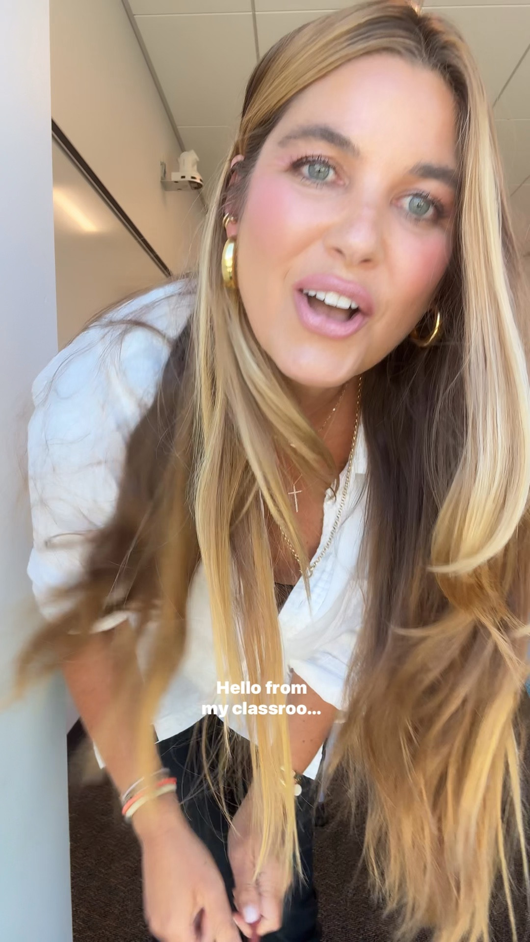 Shirt: medium 
Pants: 27
Hair: Sea Glass (use LTK15 to save 15%) 
Lips: Sisley 14 beige rose
Lip gloss: Lawless Nudie 
Foundation: French face in medium sand and medium deep sand 
Eye tint is Armani peony 27S 
Bronzer in golden medium 
Laura Mercier tinted blur 3

#LTKdayinmylife #LTKWorkwear #LTKBeauty