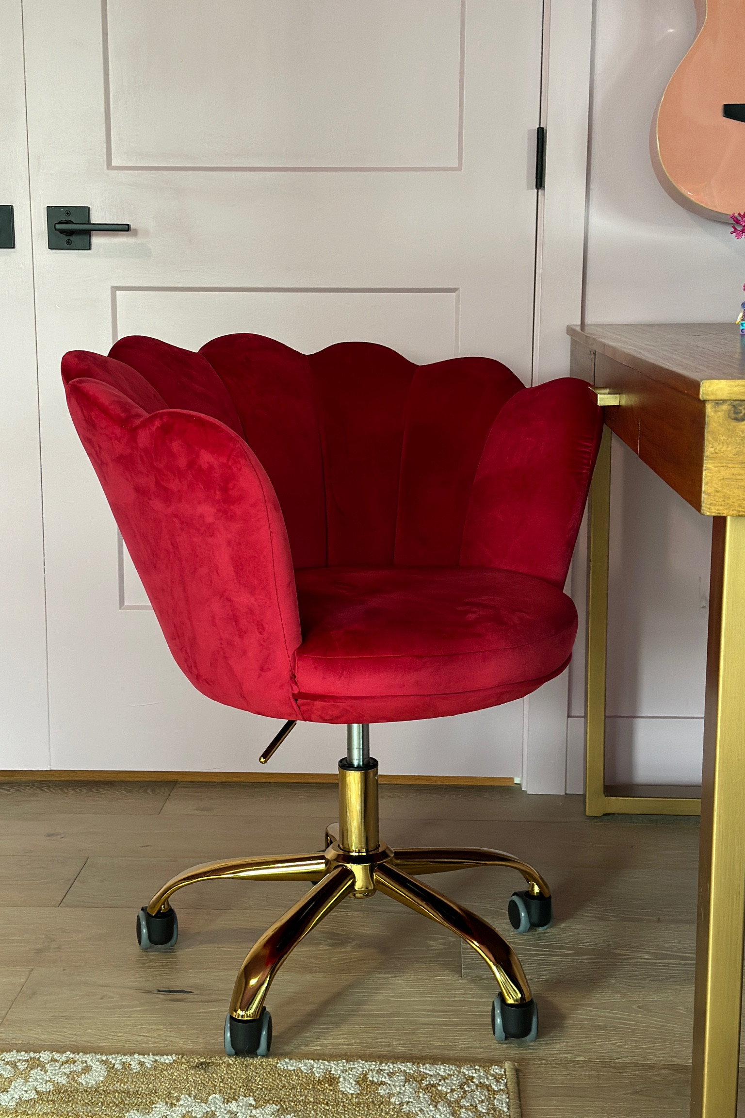 Affordable Office chair under $75 

Kids rooms, office, desk chair, Amazon find 

#LTKfindsunder50 #LTKfindsunder100 #LTKhome