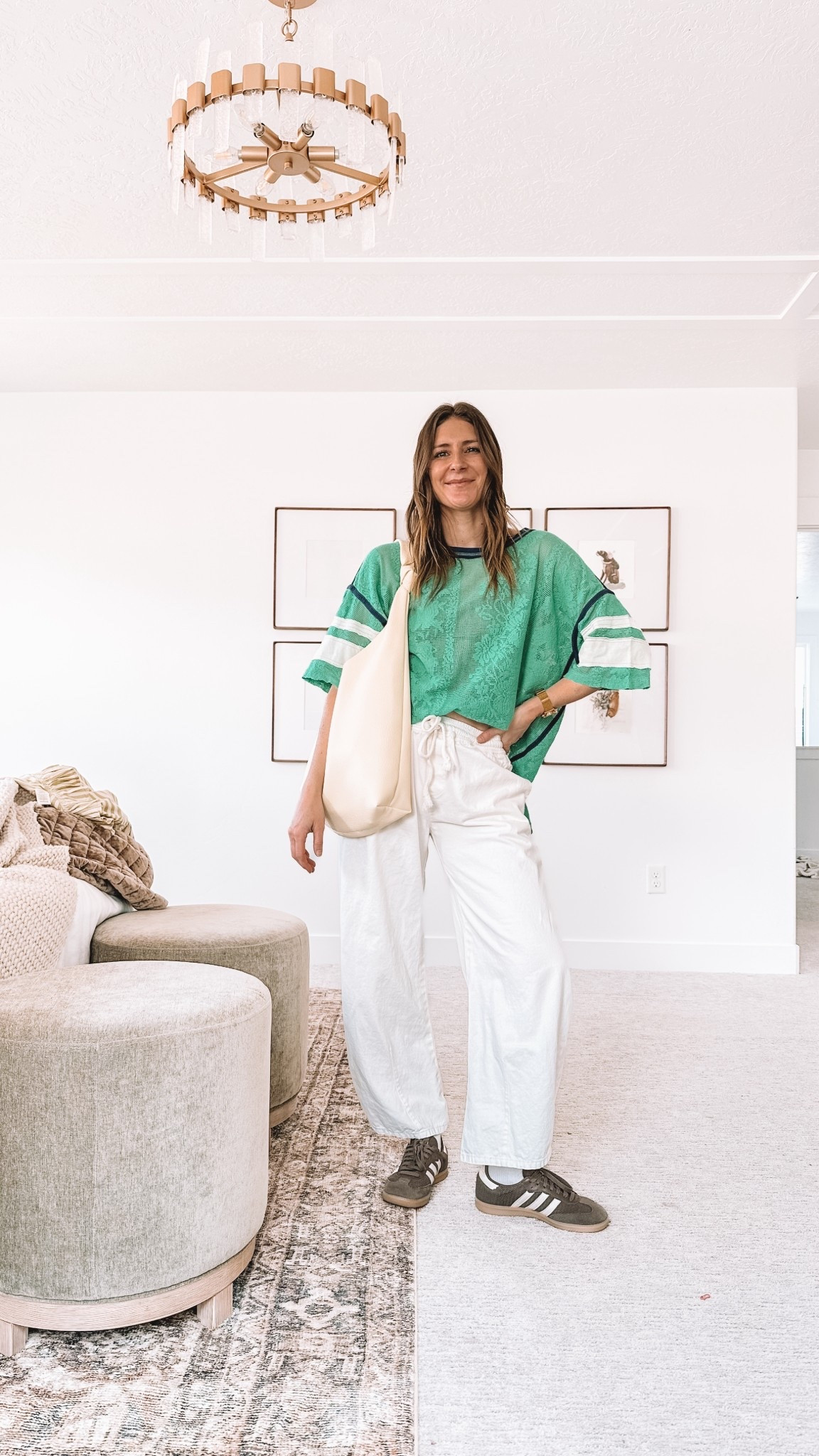 Elastic waistband outfit because comfort always wins.

Top: XS (runs super oversized), pants: XS (elastic waistband and come in lots of colors)

#LTKootd #LTKgrwm #LTKmomlife