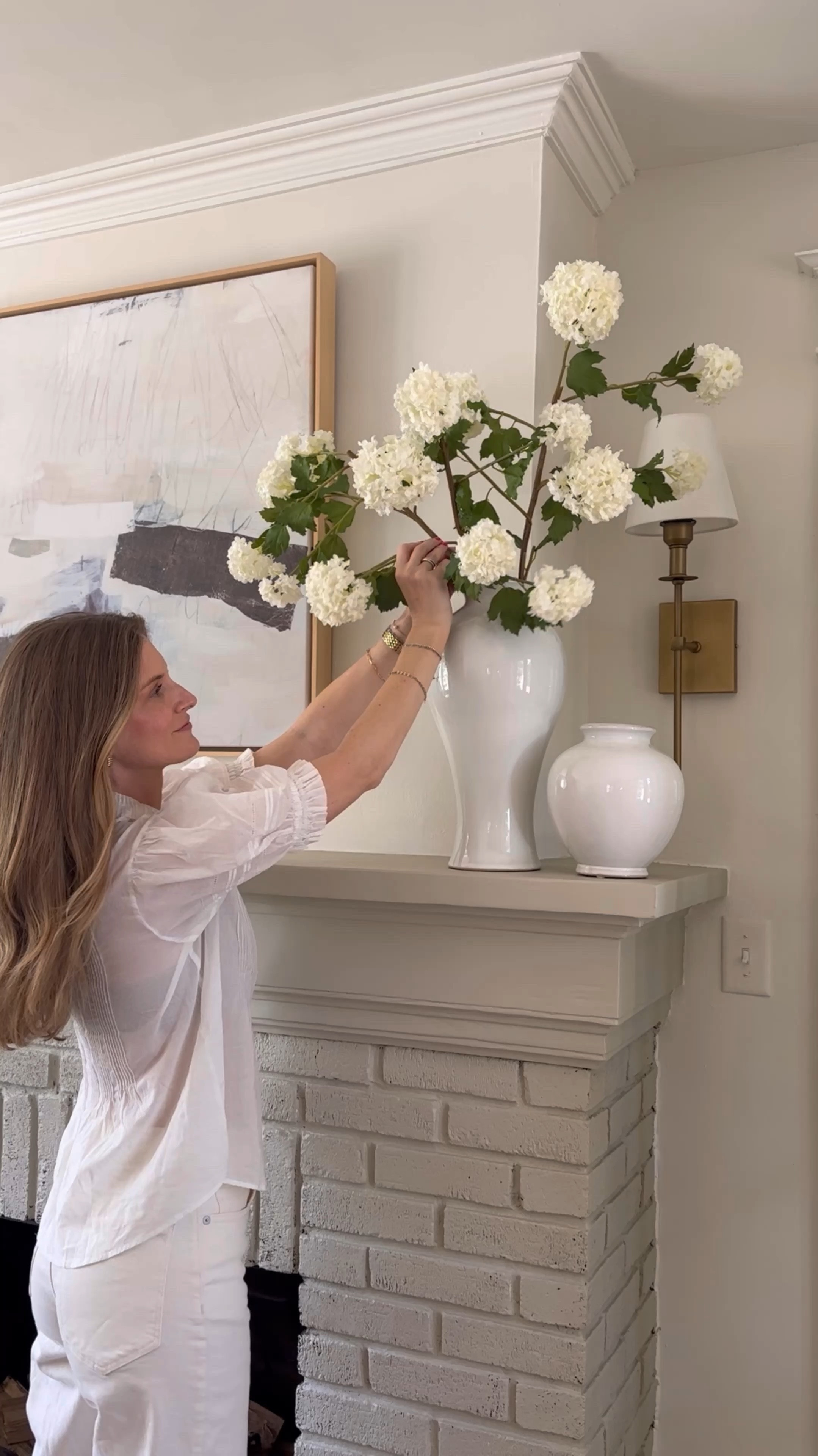 One of my top tips is to go for the nicer faux stems for an effortless, elevated look. @afloral provides just that as their details mimic real florals, but without the need to water them! Truly set it and forget it for any season. This is 3 stems together for a full look and you can shop them on my LTK page from my bio. #afloral (partner)


#LTKHome #LTKSaleAlert #LTKVideo