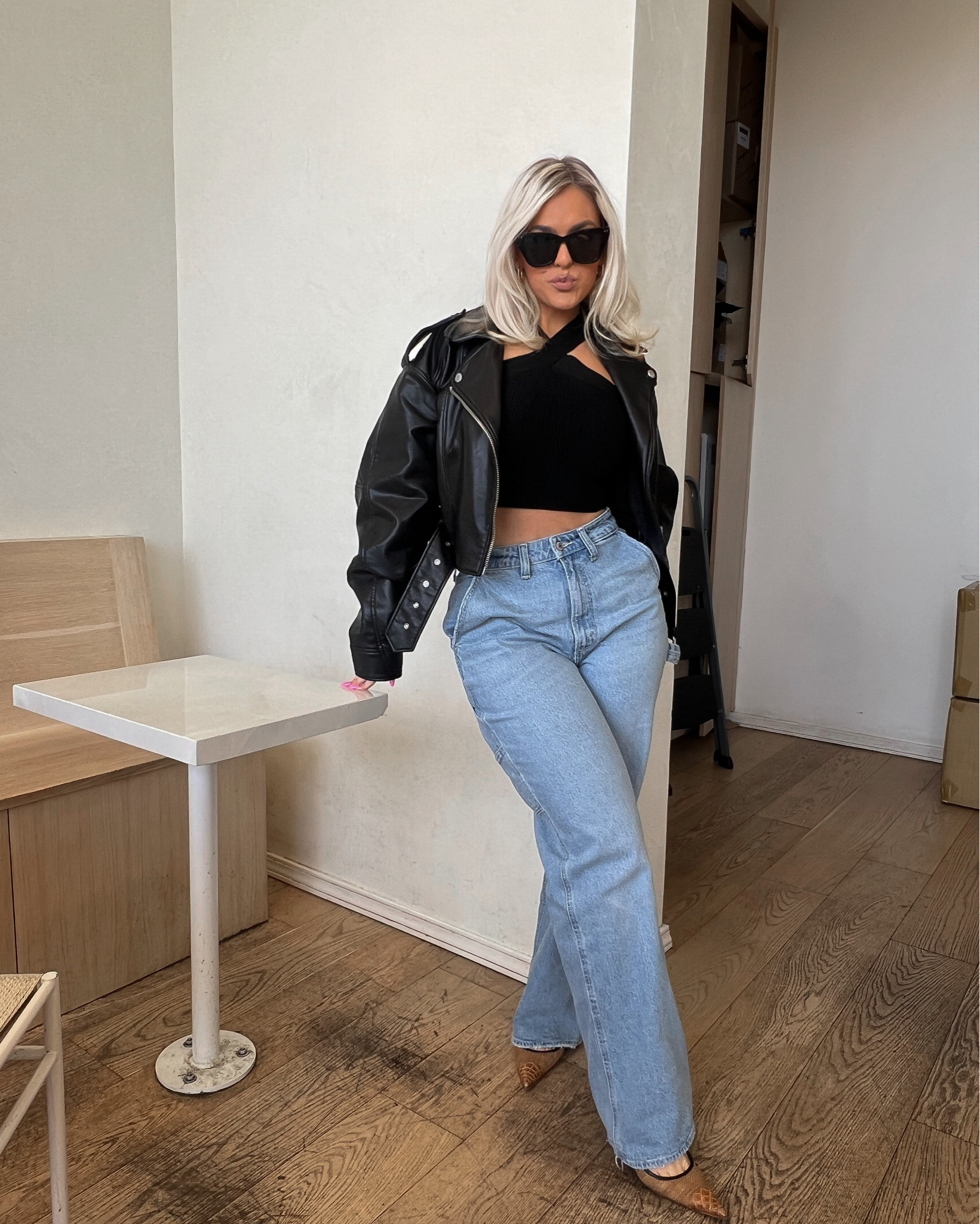 #abercrombie is having a pre-black Friday sale! Perfect time to stock up on denim and cozy jackets! #ltkcyberweek #sale #thanksgivingoutfit


#LTKCyberWeek #LTKHoliday #LTKSaleAlert
