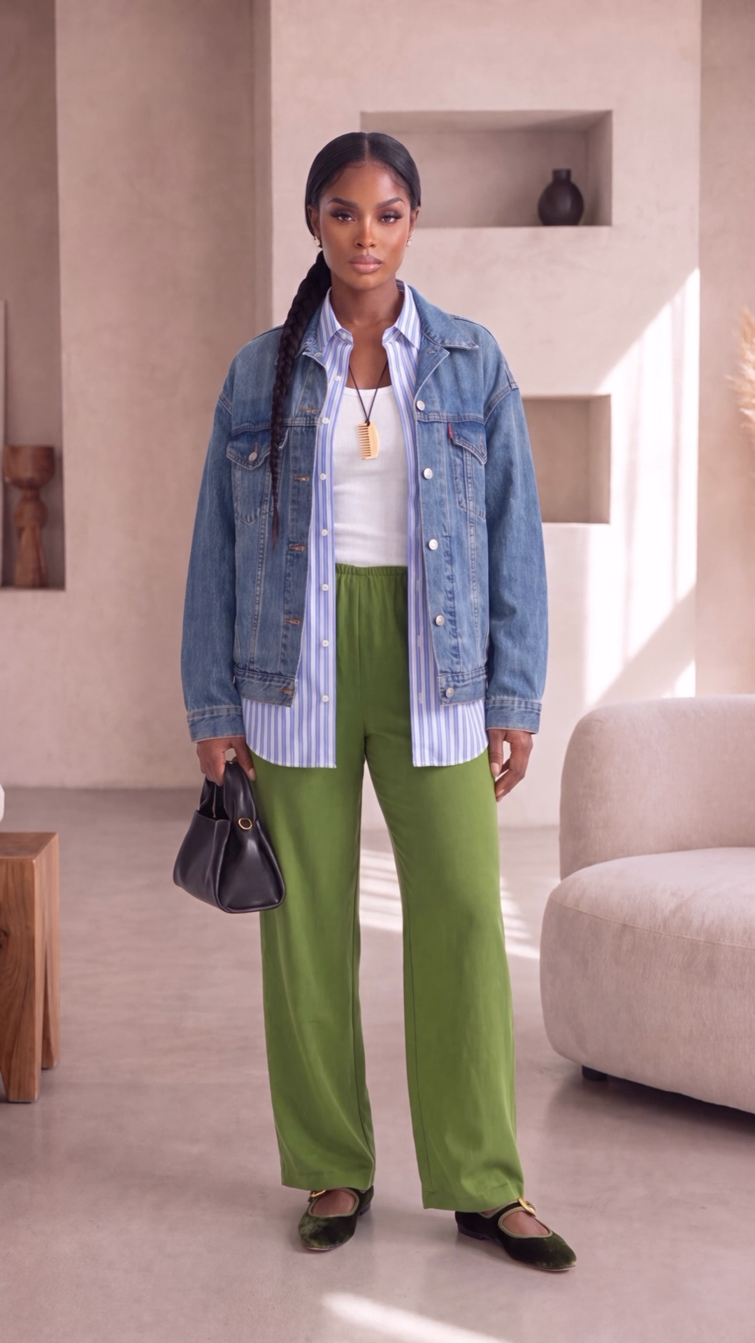 Casual Monday, but make it styled. Three looks, three completely different moods, all built around easy pieces that still feel polished and intentional.
Comment SHOP and I’ll send you the links.