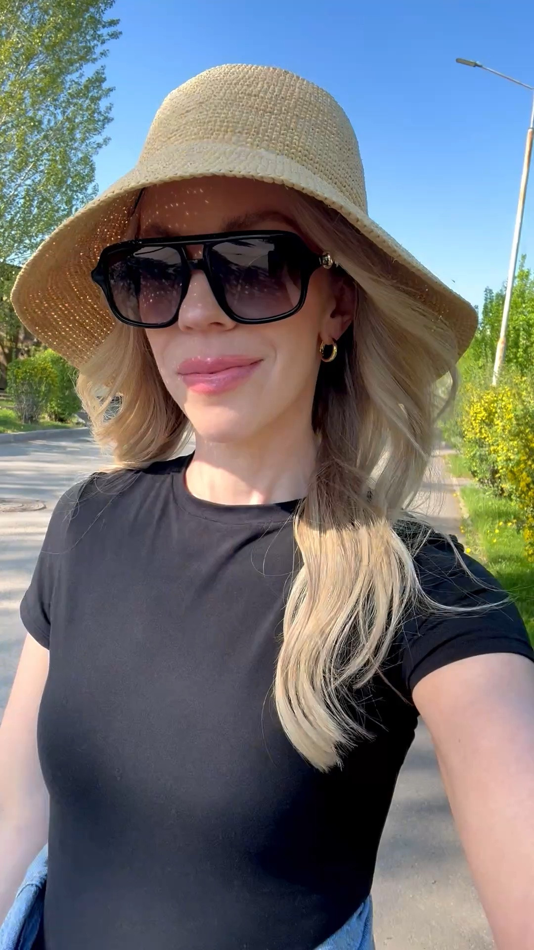 Amazon athleisure, bodysuit tee, jogger pants, activewear, straw bucket hat

#LTKActive #LTKSaleAlert #LTKfitnessgoals