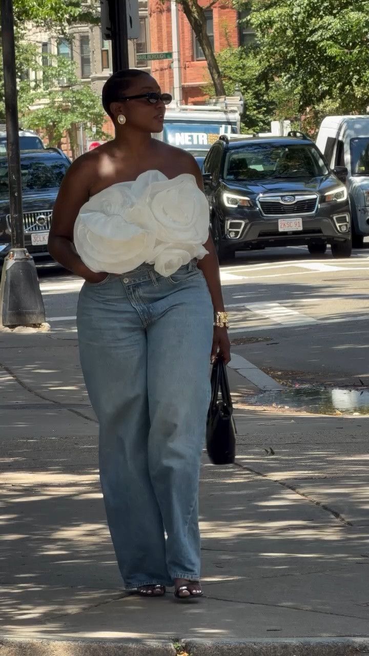 Modest but stylish outfits I wore recently in Boston 🌊🌴🪩

Share & follow @jones_tiara for more content like this 

#bostoninfluencer #modeststyle #summeroutfitideas #modestoutfits 

Modest outfit ideas, Christian TikTok, Christian influencer, modest styles, modest fashion, modest blogger, summer outfit ideas, summer fashion trends 2026Modest but stylish summer outfit ideas