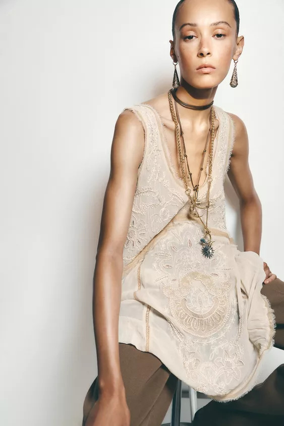 PACK OF 2 SUN AND MOON CHARM NECKLACES | Zara AU