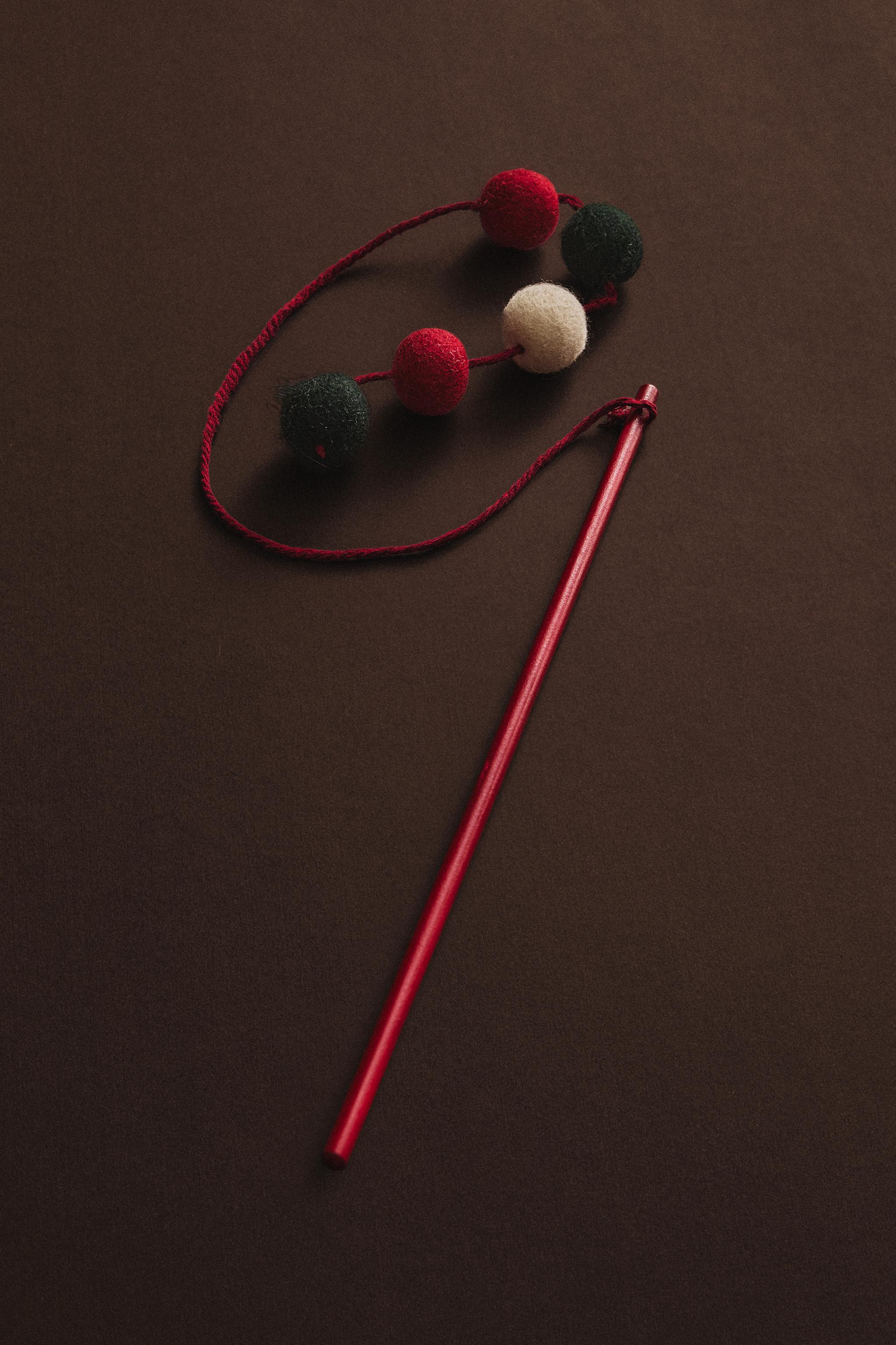 CHRISTMAS PET TOY WAND WITH BALLS | Zara UK