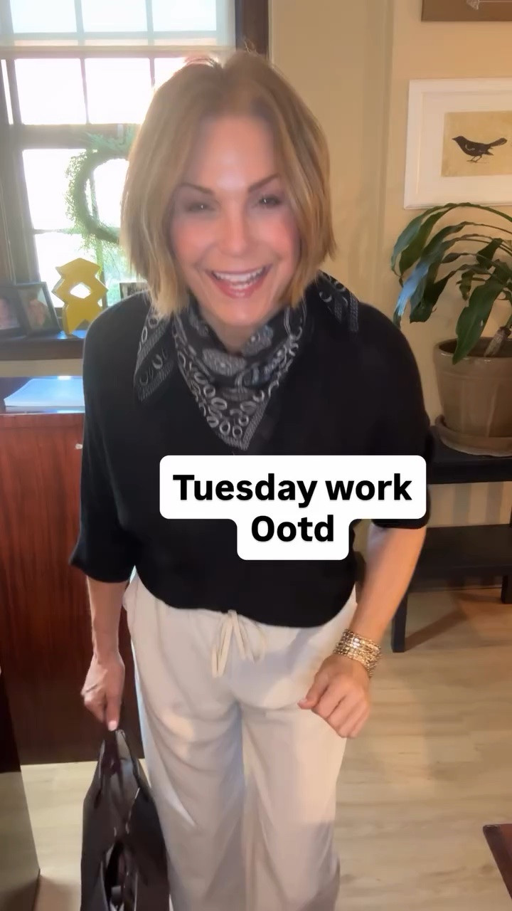 Work outfit for the day- all on sale and so good for so many outfits! Comment “shop” and I will send you the link to shop! This will be linked in my IG stories as well. #workfit #saleonsale #springfit #casualworkfit
