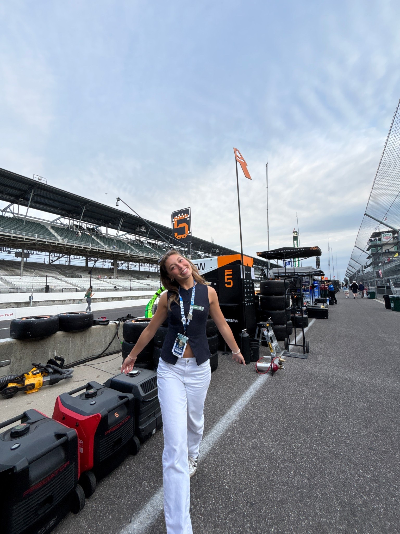 The BEST weekend of my life! Wondering what to wear to the Indy 500? I’ve got you covered!

#LTKtravel #LTKworkwear #LTKsummer