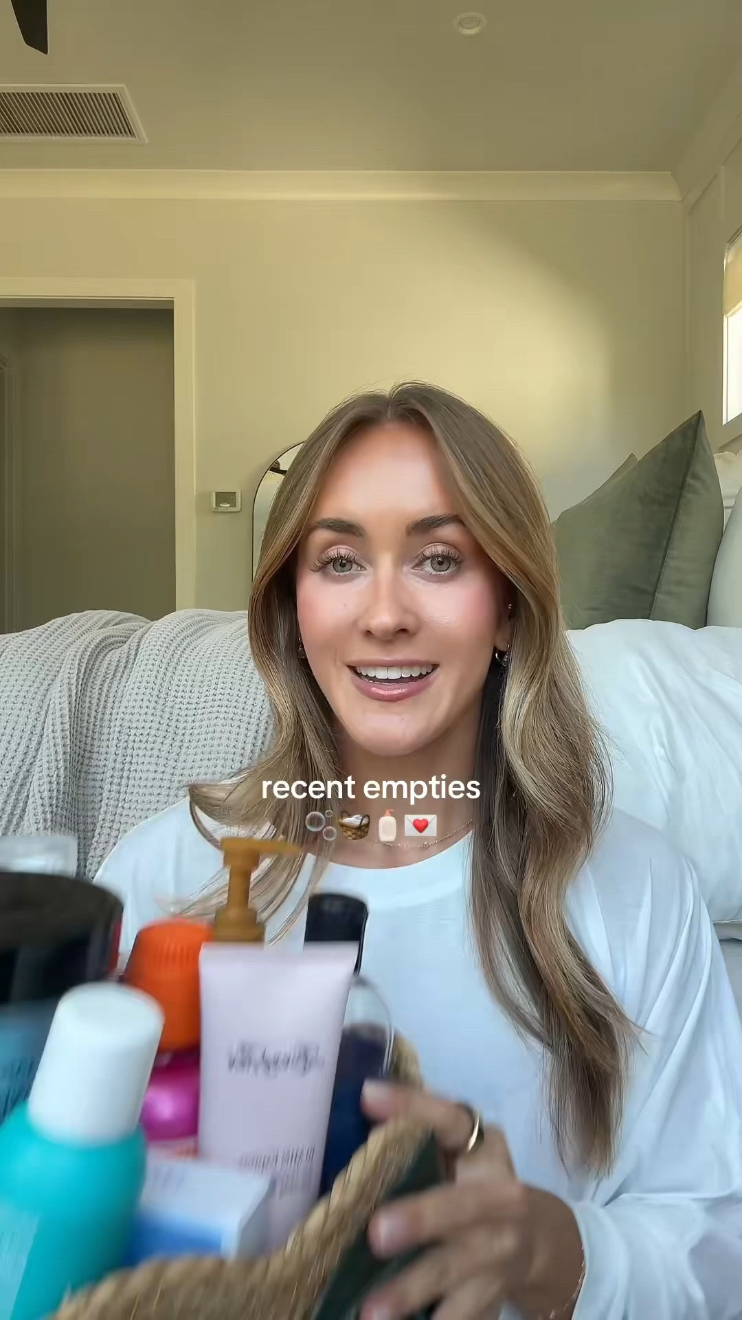 Beauty Empties 💌

The Laundress Detergent 
L’Occitane Body Cream
Loving Tan Self-Tanning
Tan Luxe THE FACE Self-Tan Drops
Moroccanoil Heat Protectant
Living Proof Dry Shampoo
Summer Fridays Jet Lag Eye Patches
CYKLAR Body Wash
Hydrinity 
TheraBreath Mouthwash
Clean Skin Club Face Towel

#LTKBeauty