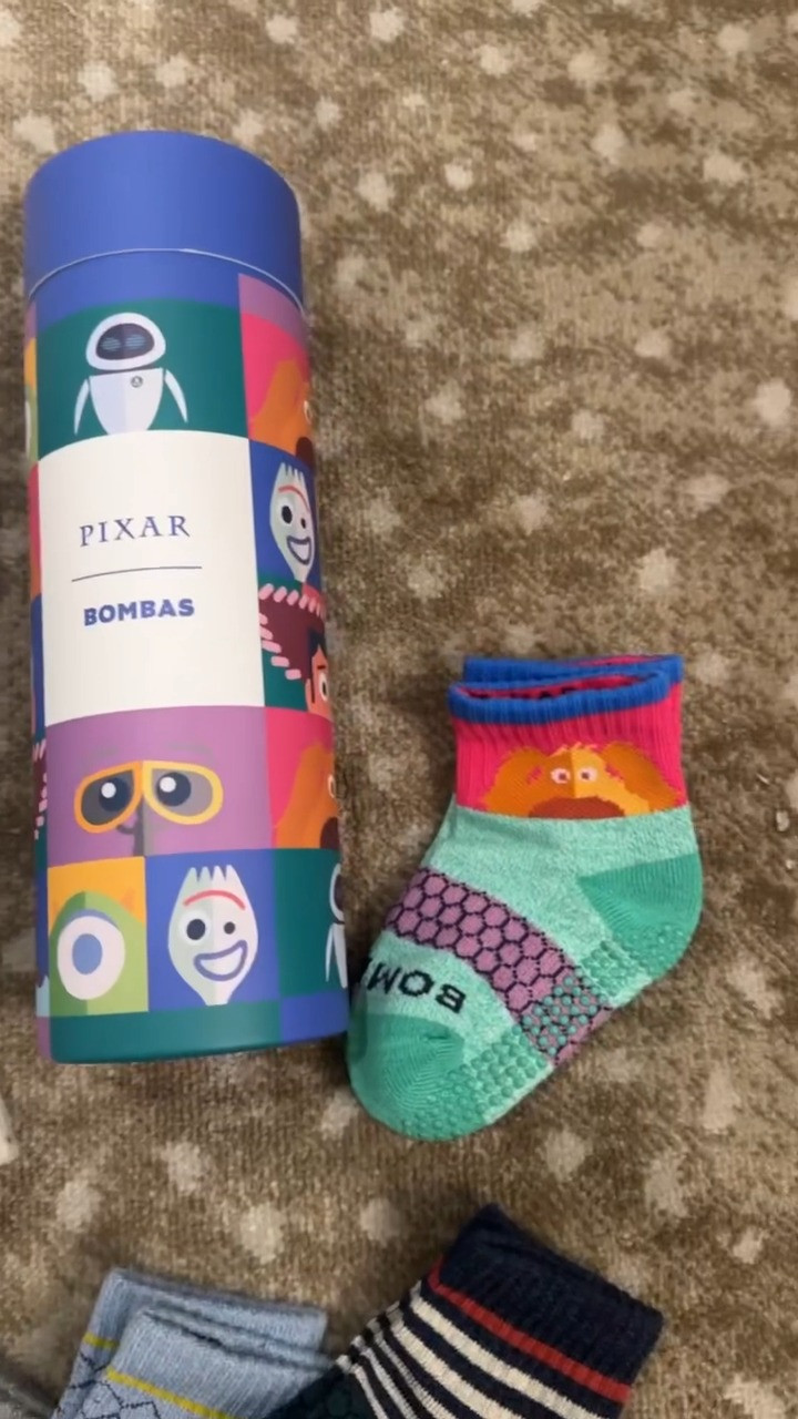 Gift ideas from Bombas!🎁🎅🏼

gift guide, bombas, gift ideas for toddler, gift idea for mom, gift idea for her, socks, bombas, toddler fashion, baby fashion, athletic wear, activewear, baby shower gift, Grace White, A Southern Drawl 

 #LTKCyberWeek #LTKGiftGuide #LTKSaleAlert