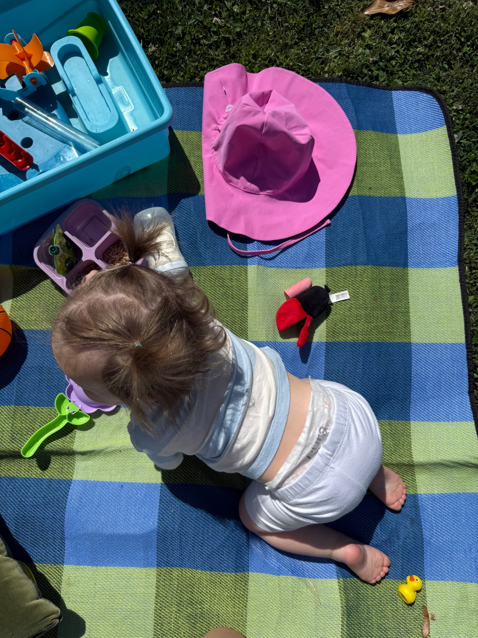 Outdoor essentials for the littles🤍☀️

#LTKSeasonal #LTKKids #LTKmomlife