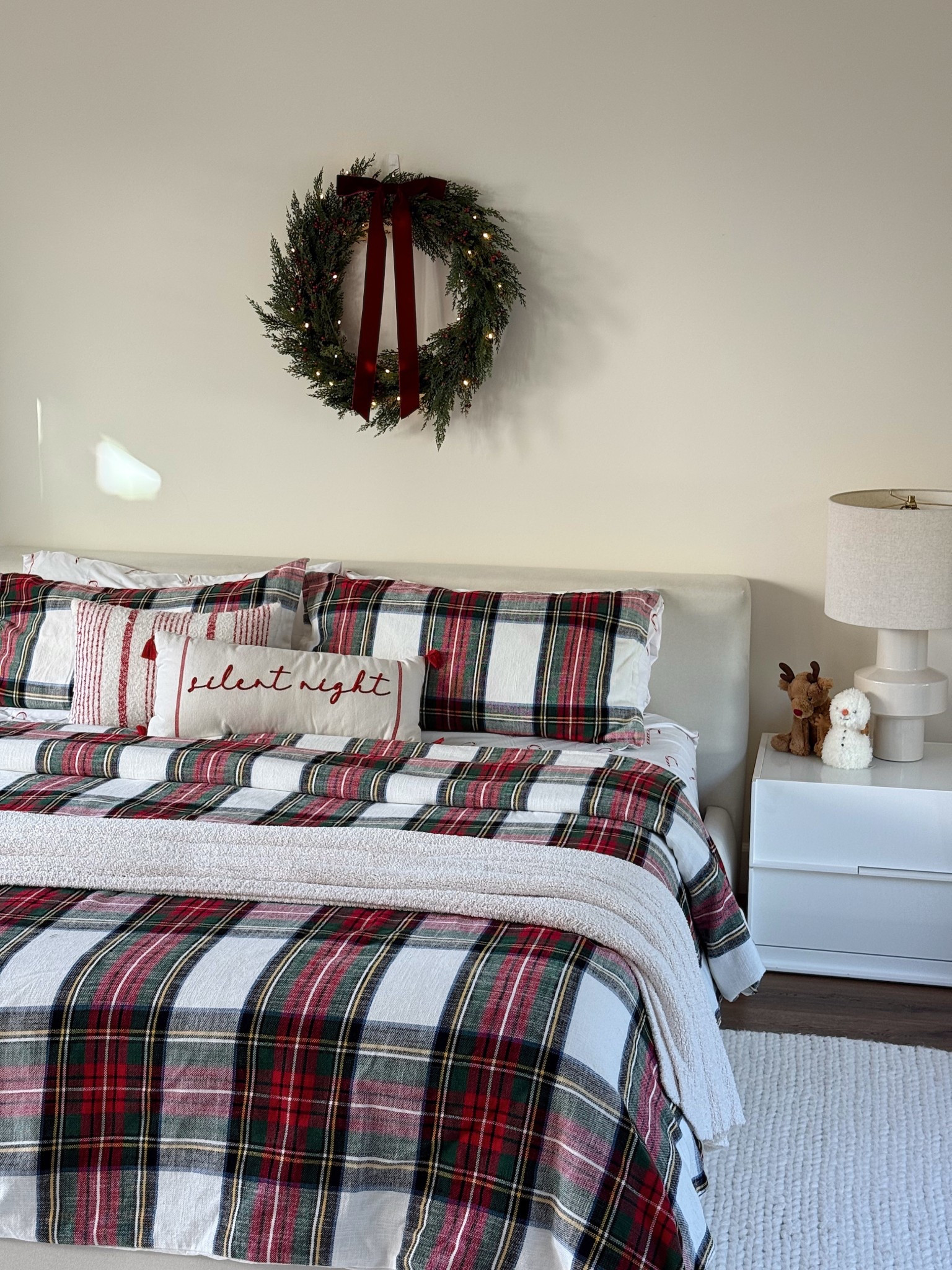 cozy Christmas bedding 🎁

#LTKHoliday #LTKHome #LTKSeasonal