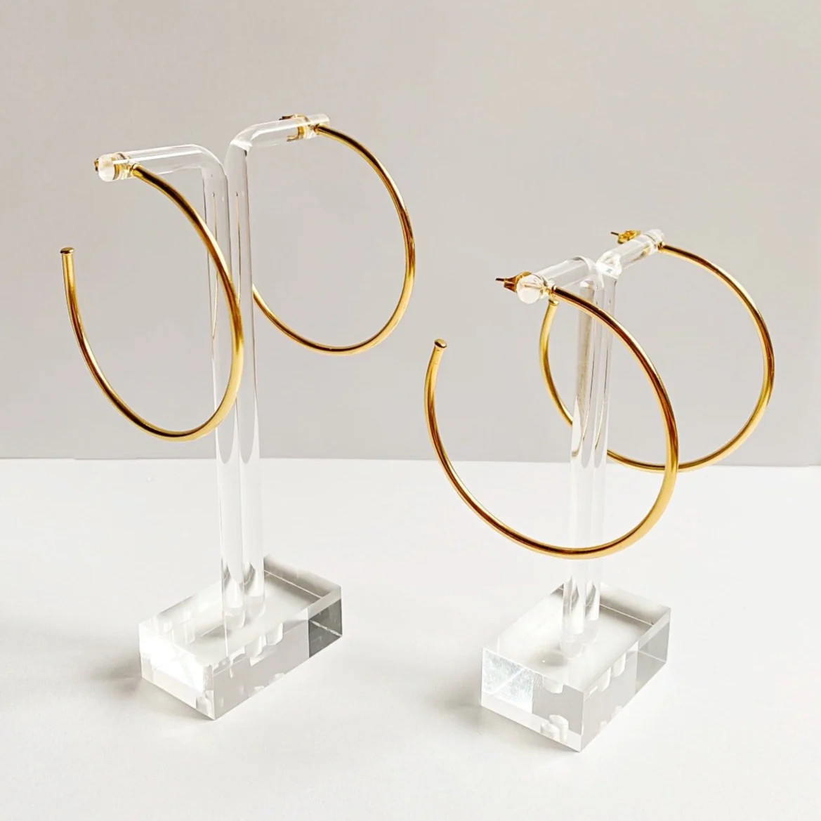 Everyday, lightweight 22kt  gold hoops! | Vivian Drew