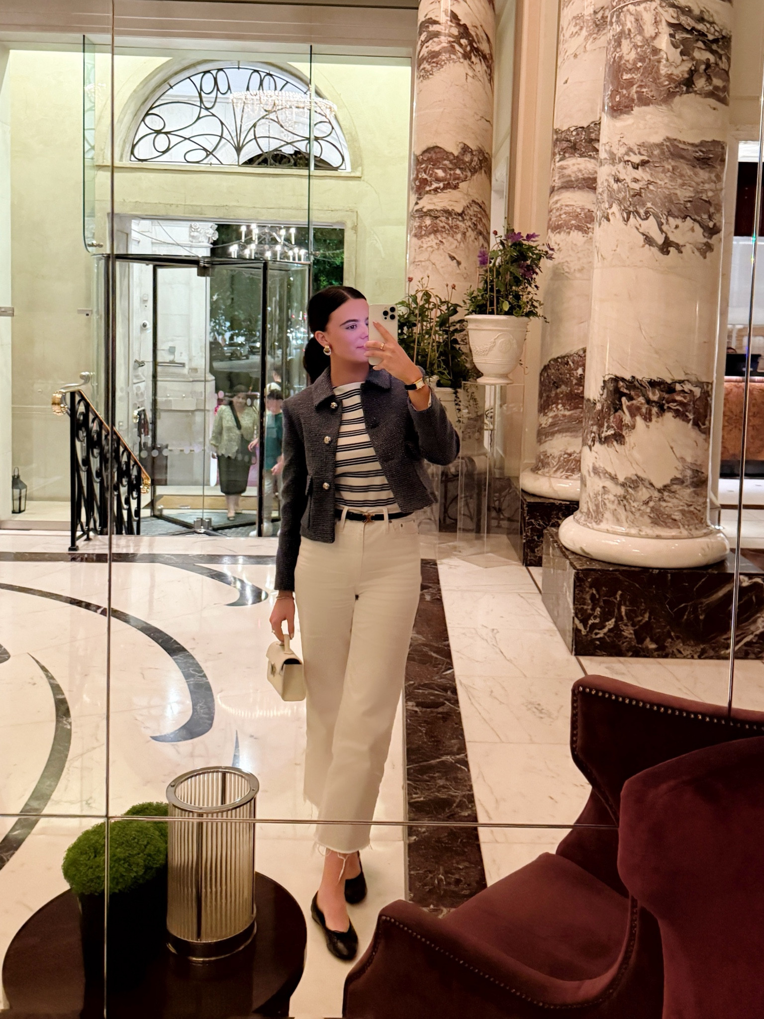 Simple outfit for dinner and a show in London! 