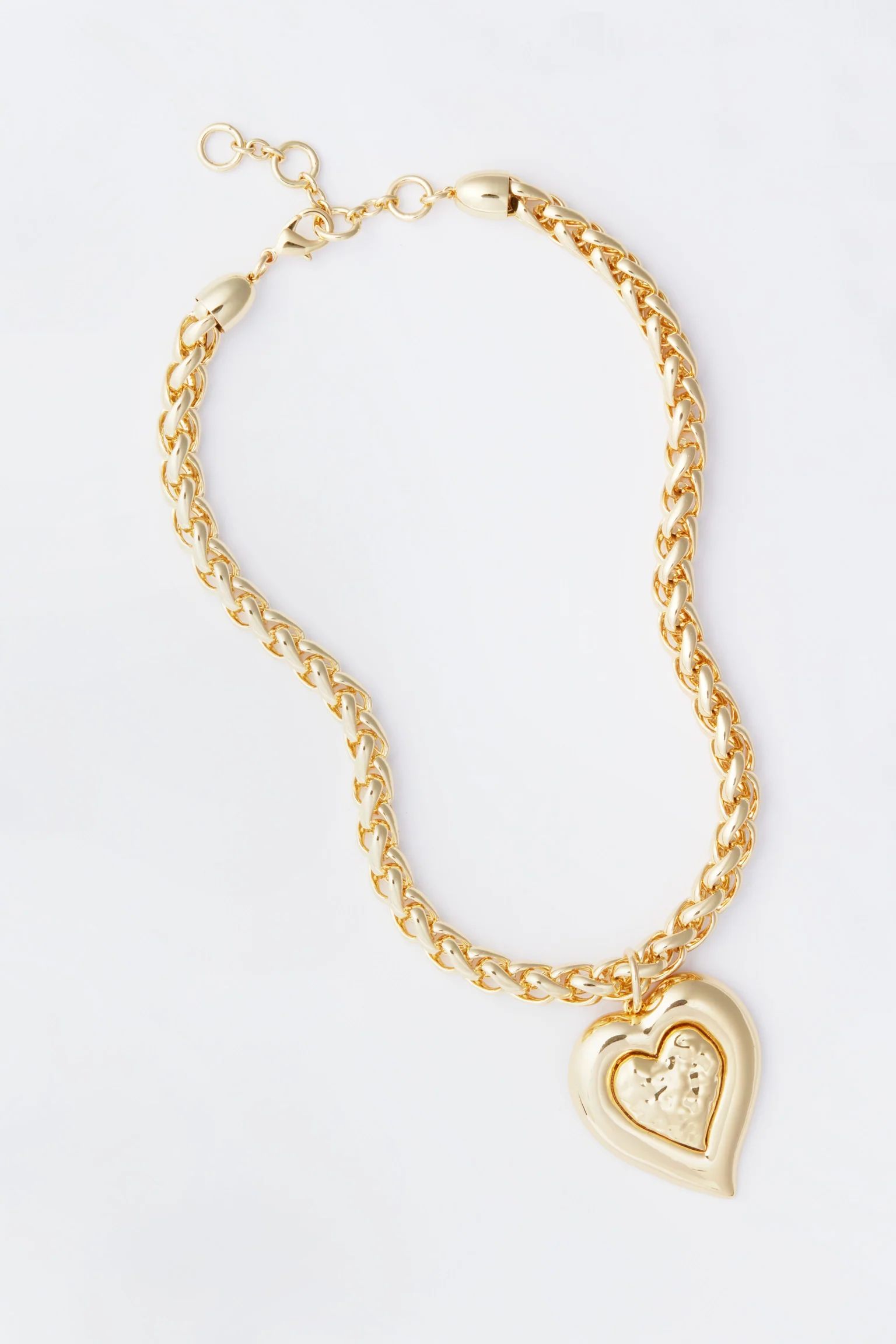 Gold Maxwell Heart Pendant Necklace | Tuckernuck (US)