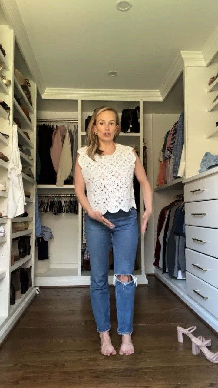 Such a great pair of straight leg jeans. I have a 26 Short Curve Love. 

#LTKstyletip #LTKVideo