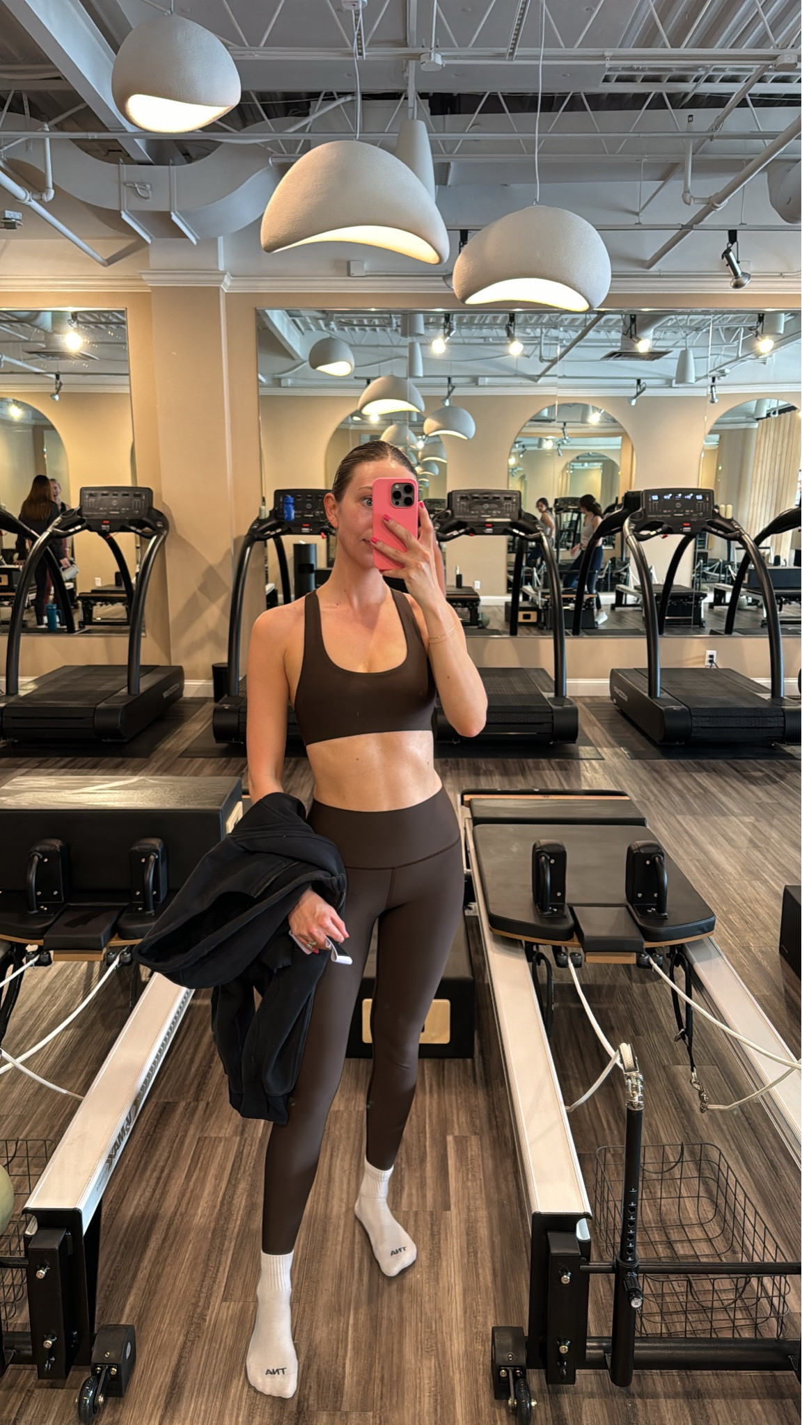 todays workout set! matching espresso alo set wearing size Xs 

#LTKstyletip #LTKfindsunder100 #LTKfitness