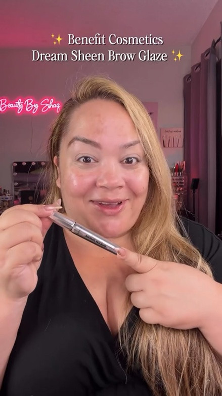✨ In a world full of shimmer EVERYTHING… why not shimmer brows too?! 👀✨

I genuinely didn’t think I needed glittery brows until I tried the NEW Dream Sheen Brow Glaze from @benefitcosmetics 💖 It gives your brows that soft light-catching glow without looking chunky or overdone ✨

Perfect for:💫 Makeup lovers💫 Festival glam💫 Clean girl makeup with a twist💫 Brow enhancement without effort

Honestly such a fun way to switch up your makeup look while still keeping brows lifted and styled 💕

#BenefitClubPink #benefitcosmetics #glaze #DreamSheenBrowGlaze #browtok makeuptrend

#LTKBeauty #LTKgrwm #LTKOver40