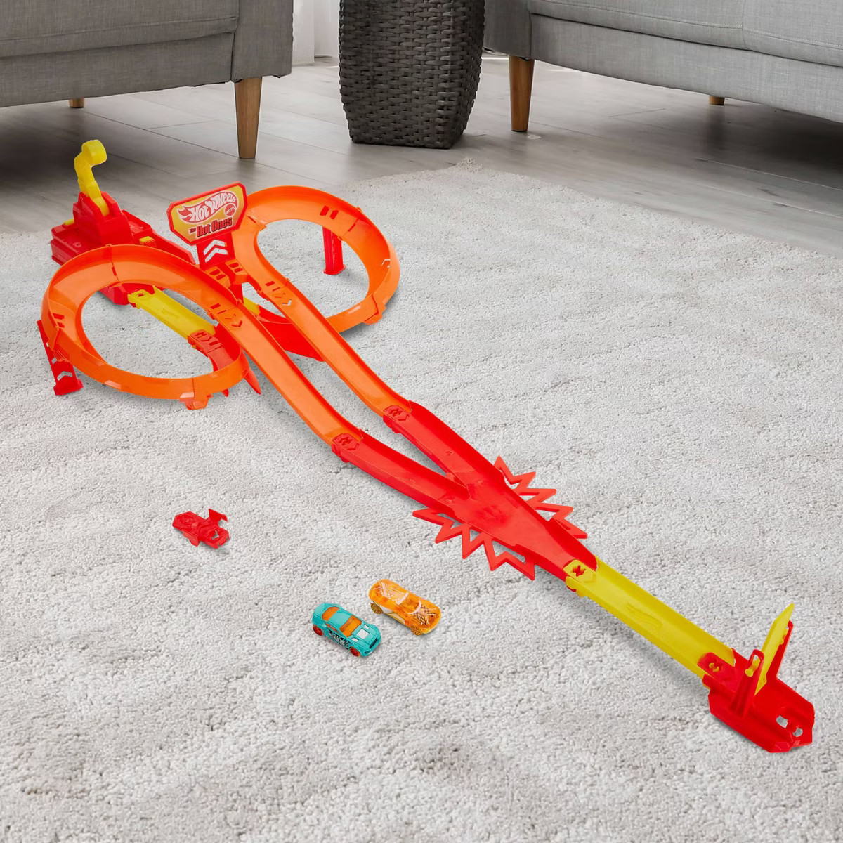 Hot Wheels Action Hot Ones Freeway Frenzy Toy Vehicle Track - 25pk | Target
