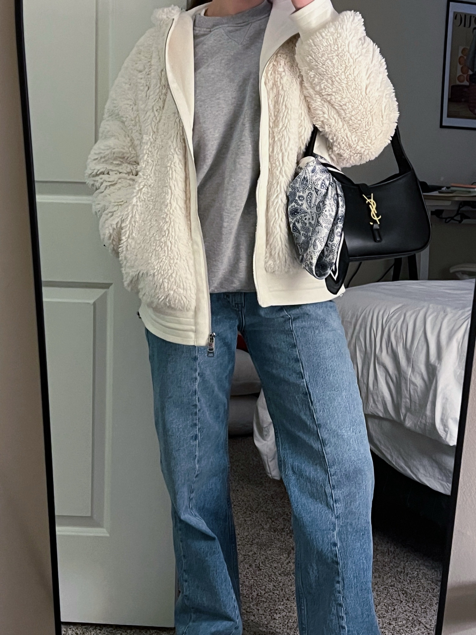 Cozy / casual outfit from this wknd, went to Eastern Market & got this silk scarf I put on my bag but am excited to continue styling - Sweatshirt is an old Champion crewneck from my dad’s closet but linked a similar one 😅🤞🏼🧚🏼‍♀️ XOXO have a great day 

#LTKStyleTip #LTKFindsUnder100 #LTKSeasonal