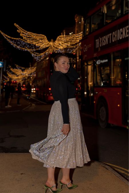How to style a sequin skirt 