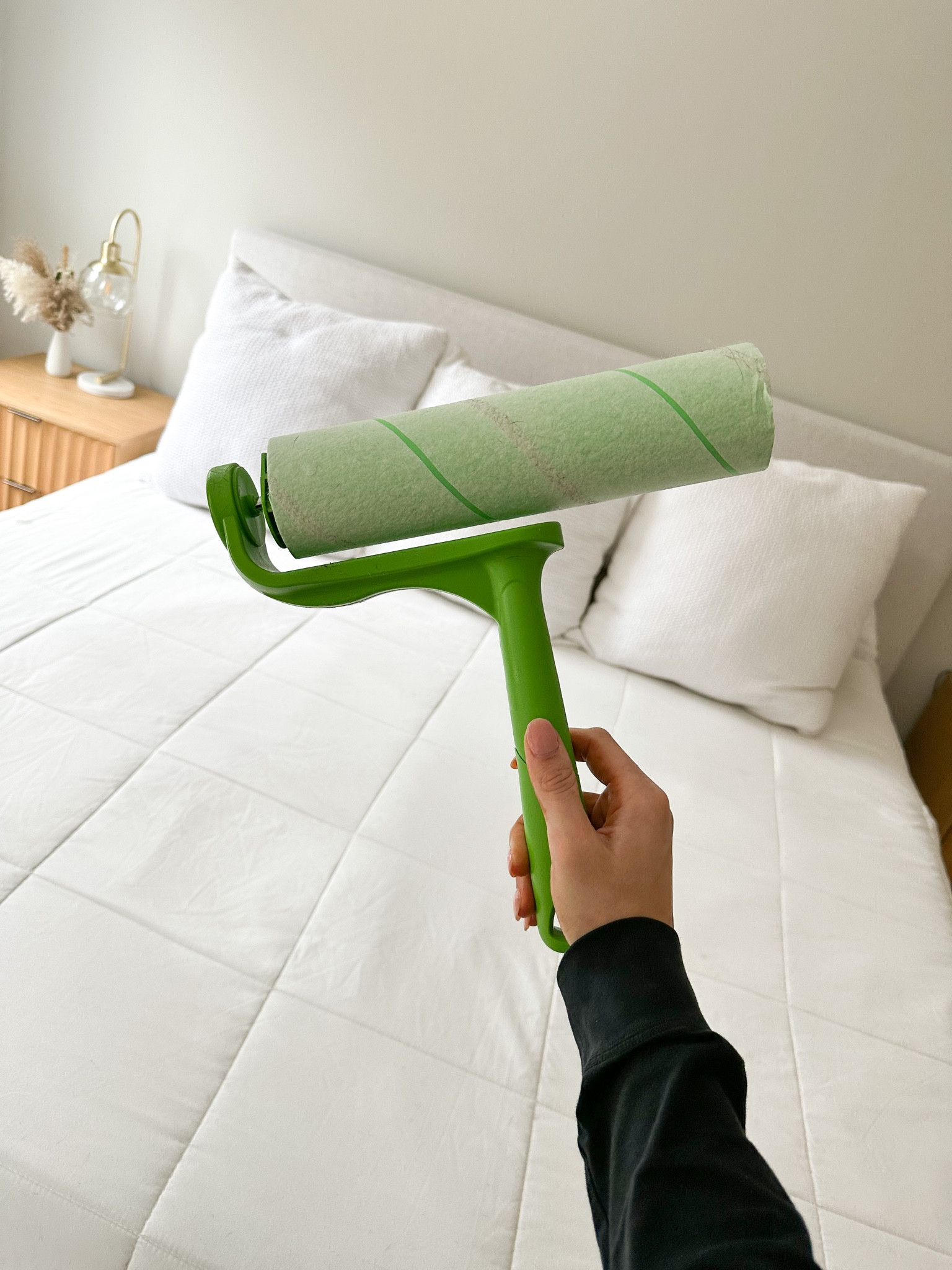 The best for removing dog hair off of every surface 🐶 

• pet hair removal, cleaning hacks, target finds, lint roller 

#LTKunder50 #LTKhome