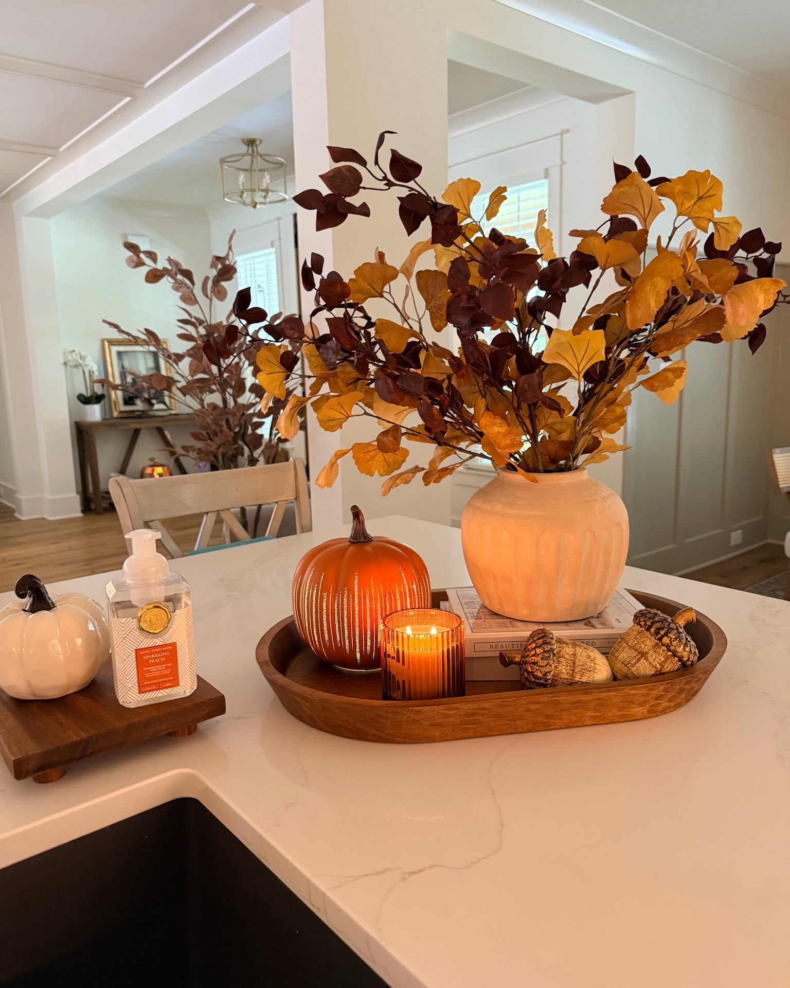 The prettiest fall centerpiece all the warm autumn colors just feel so cozy!!! follow for more fall finds and home decor!

#LTKSeasonal #LTKHome #LTKSaleAlert
