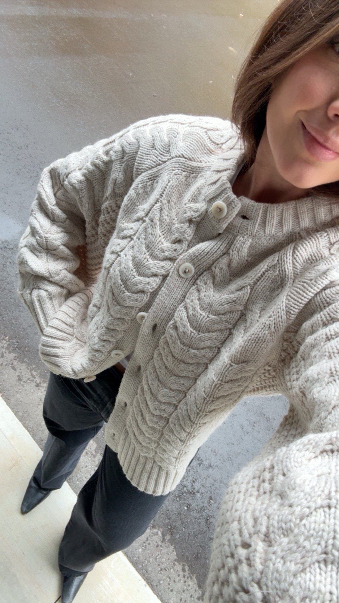 This sweater is all I need this Fall😍 wearing size S and size 26 in the jeans

#LTKBeauty #LTKStyleTip #LTKSeasonal