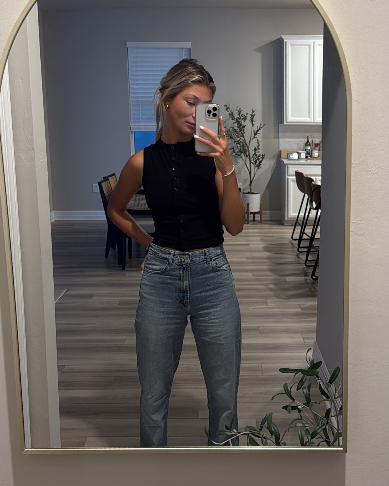 No YOU ARE cute jeans 

#zara #jeans 

#LTKFindsUnder50 #LTKHome #LTKStyleTip
