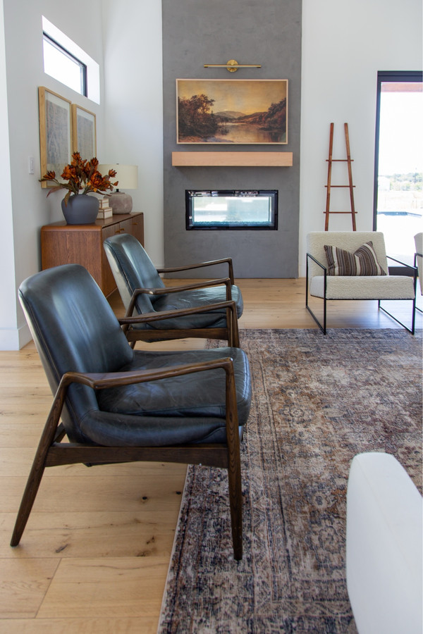 Transform your living room into a modern retreat with a Roman clay plaster…