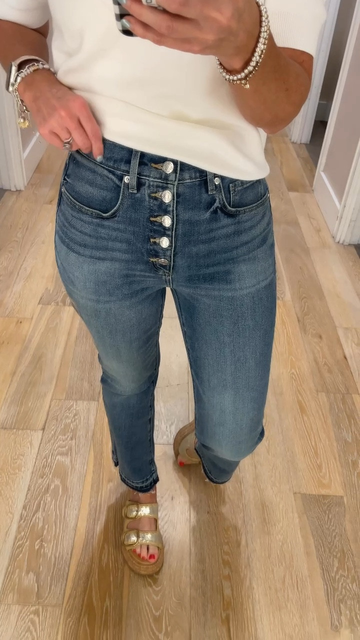 🚨Loft has new denim 👖
#loft #loftcreator #over40style 