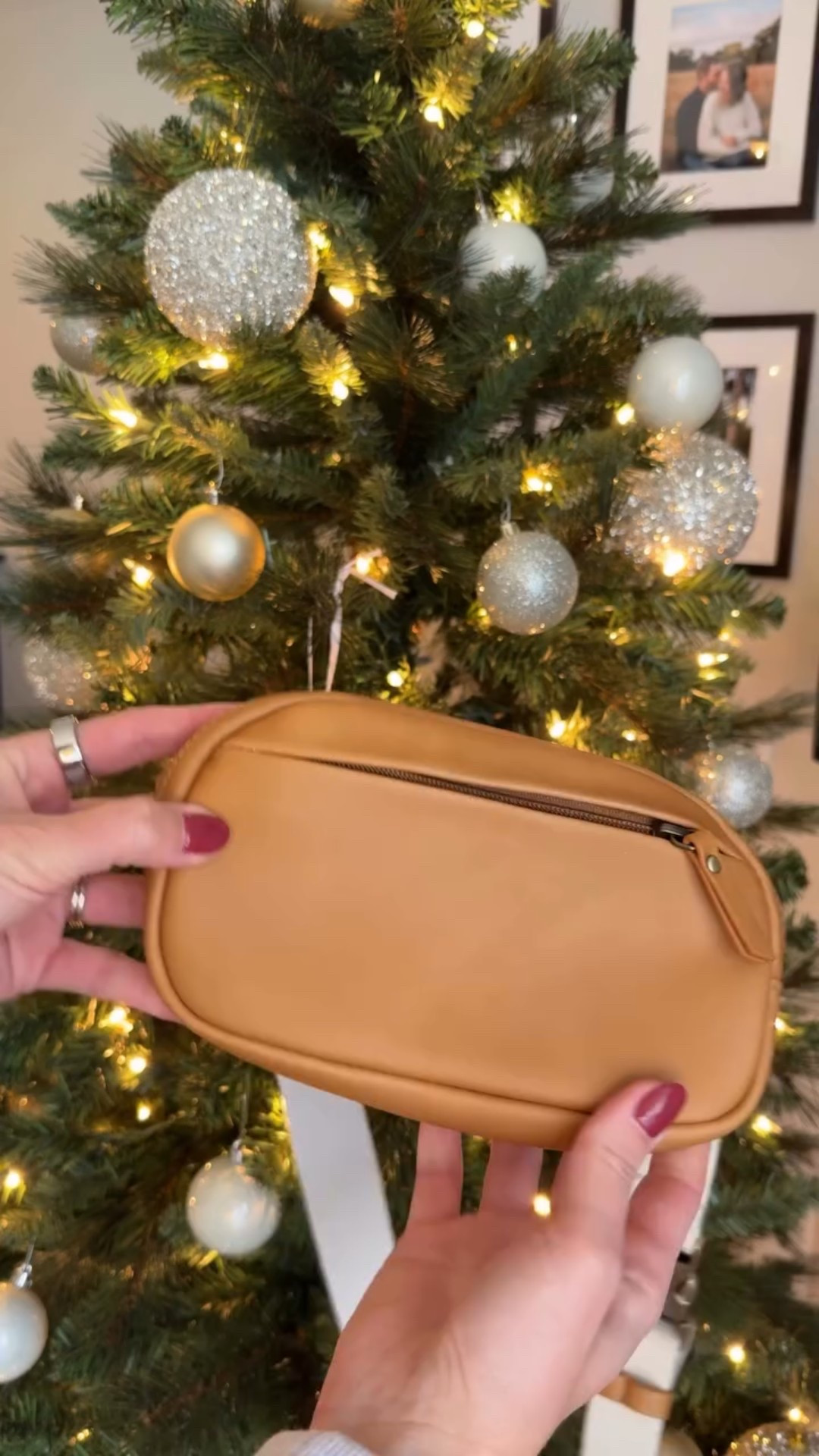 The ✨IT✨ girl bag this holiday season! I’ve been loving this Indie bag from @andar recently! It’s so aesthetically pleasing and fits all the necessities. The whole site is currently 30% off ‼️

If you’re looking for a gift you or your friends will ACTUALLY use this year.. check out Andar 🩷 #shopandar #andar #indybag #ad

#LTKGiftGuide #LTKvlog #LTKFindsUnder50