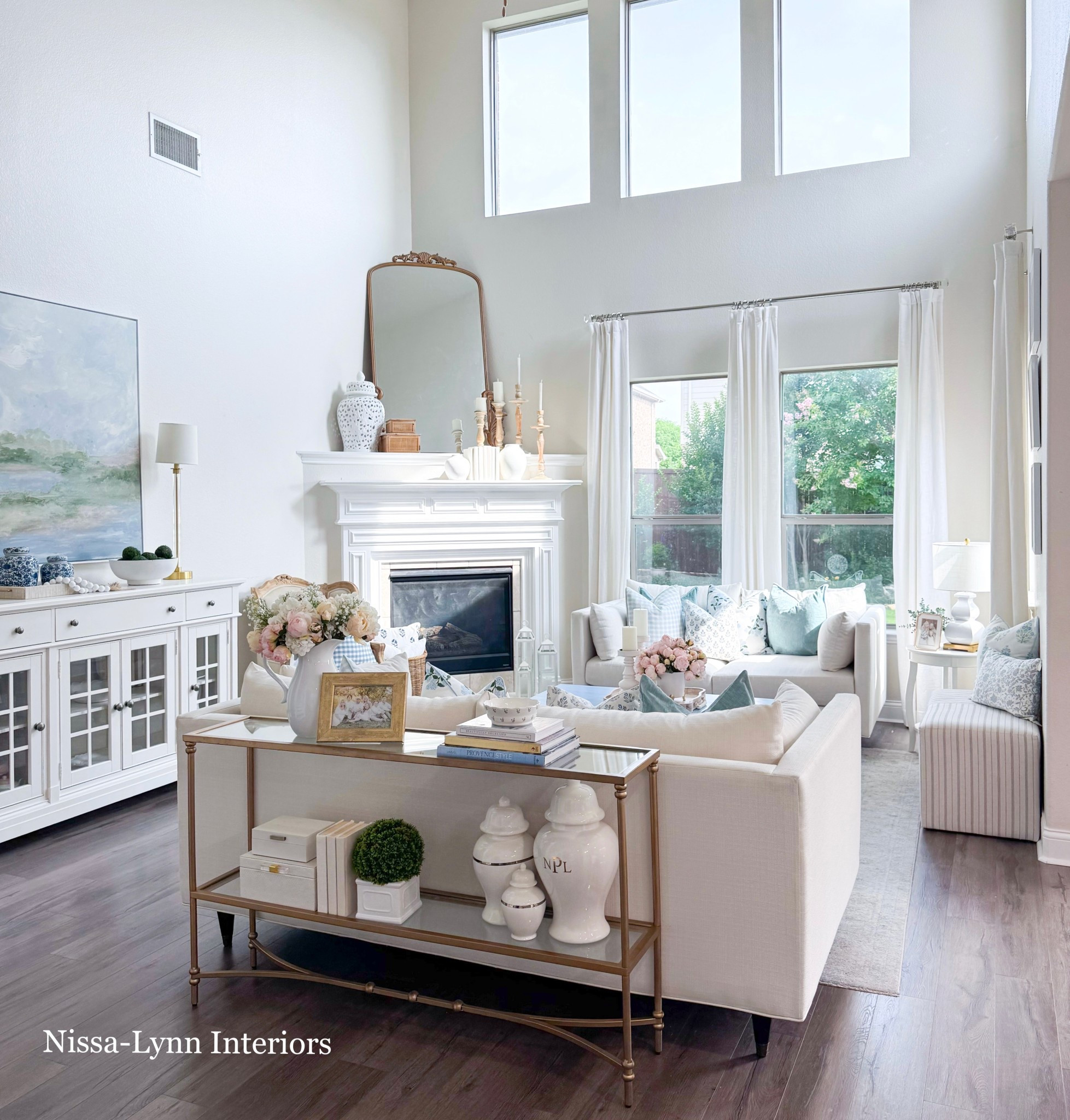 I love the morning sunshine!☀️ Sharing my great room look! 

#LTKSeasonal #LTKFamily #LTKHome