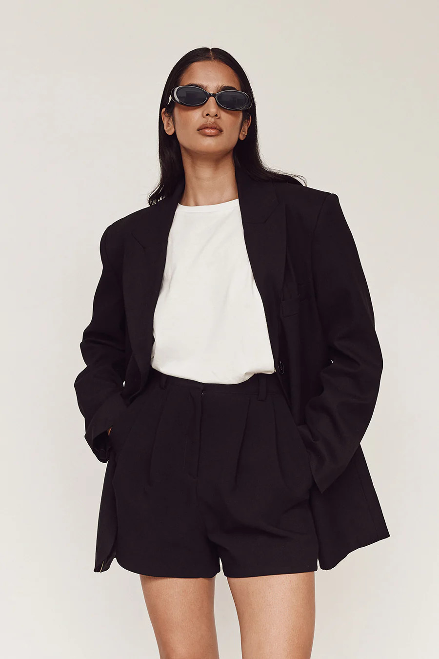 ROWAN TAILORED BLACK SHORT | DISSH