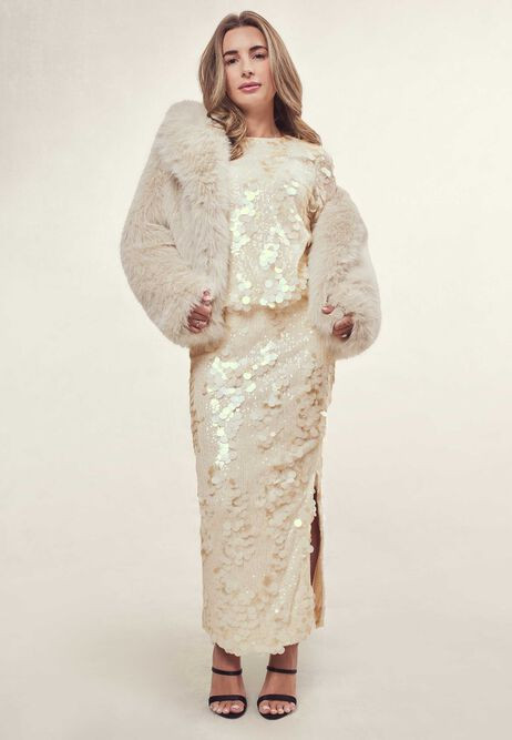 Womens Cream Faux Fur Short Fluffy Coat | Peacocks