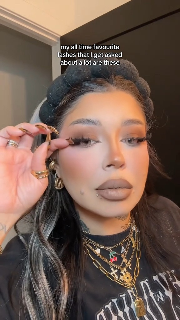 FAV FALSE LASHES 🤍✨

#LTKStyleTip #LTKFestival #LTKBeauty