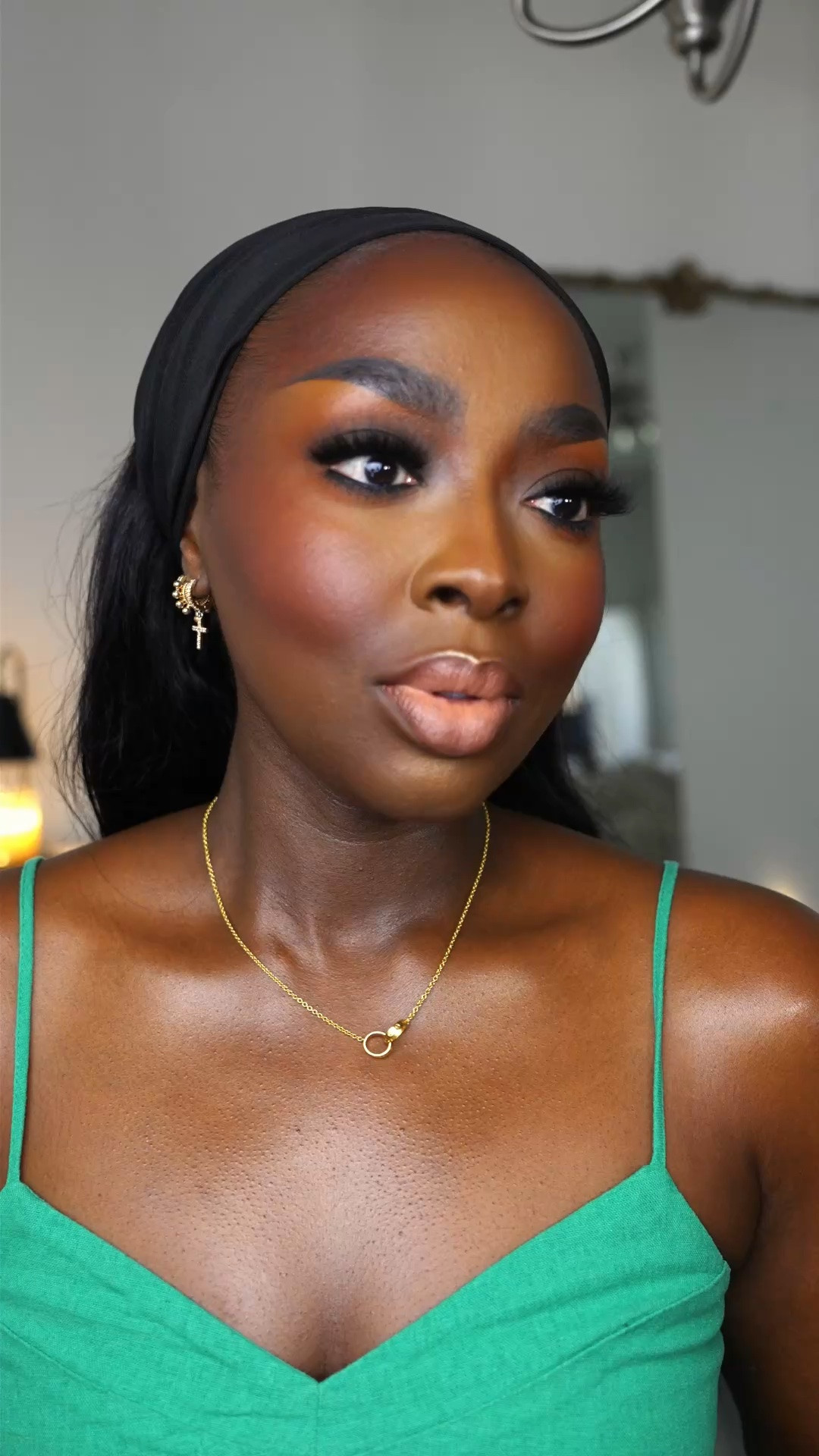 Remember when I used to be a makeup artist? I love doing my own makeup, but every now then I get an itch. 🤪#MakeupForDarkSkin #DarkSkinMakeup #MakeupTutorial #Makeup #Foundation