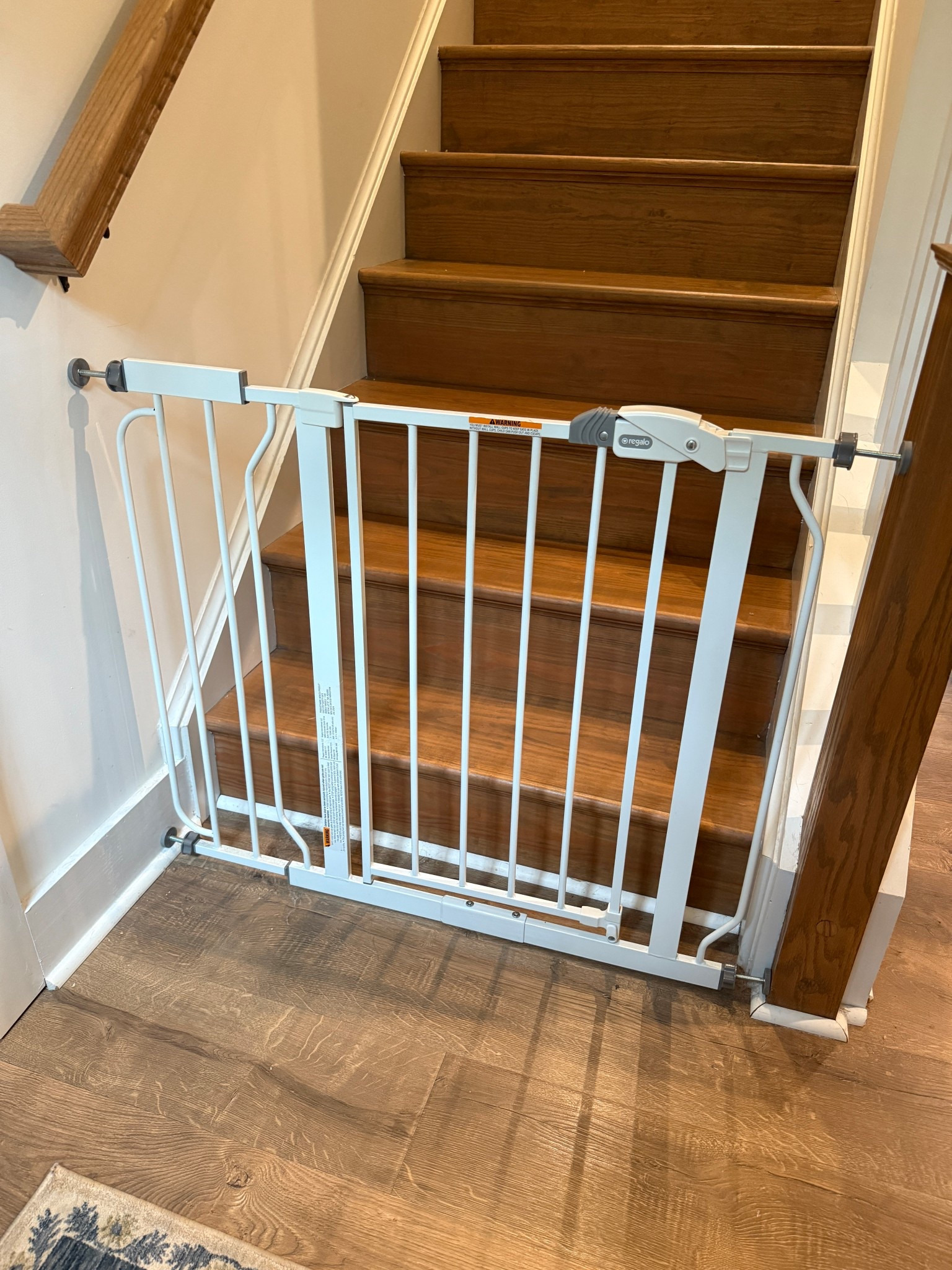 Finally found a super easy baby gate that only take ONE hand to open 👏🏼

#LTKBaby #LTKKids #LTKHome