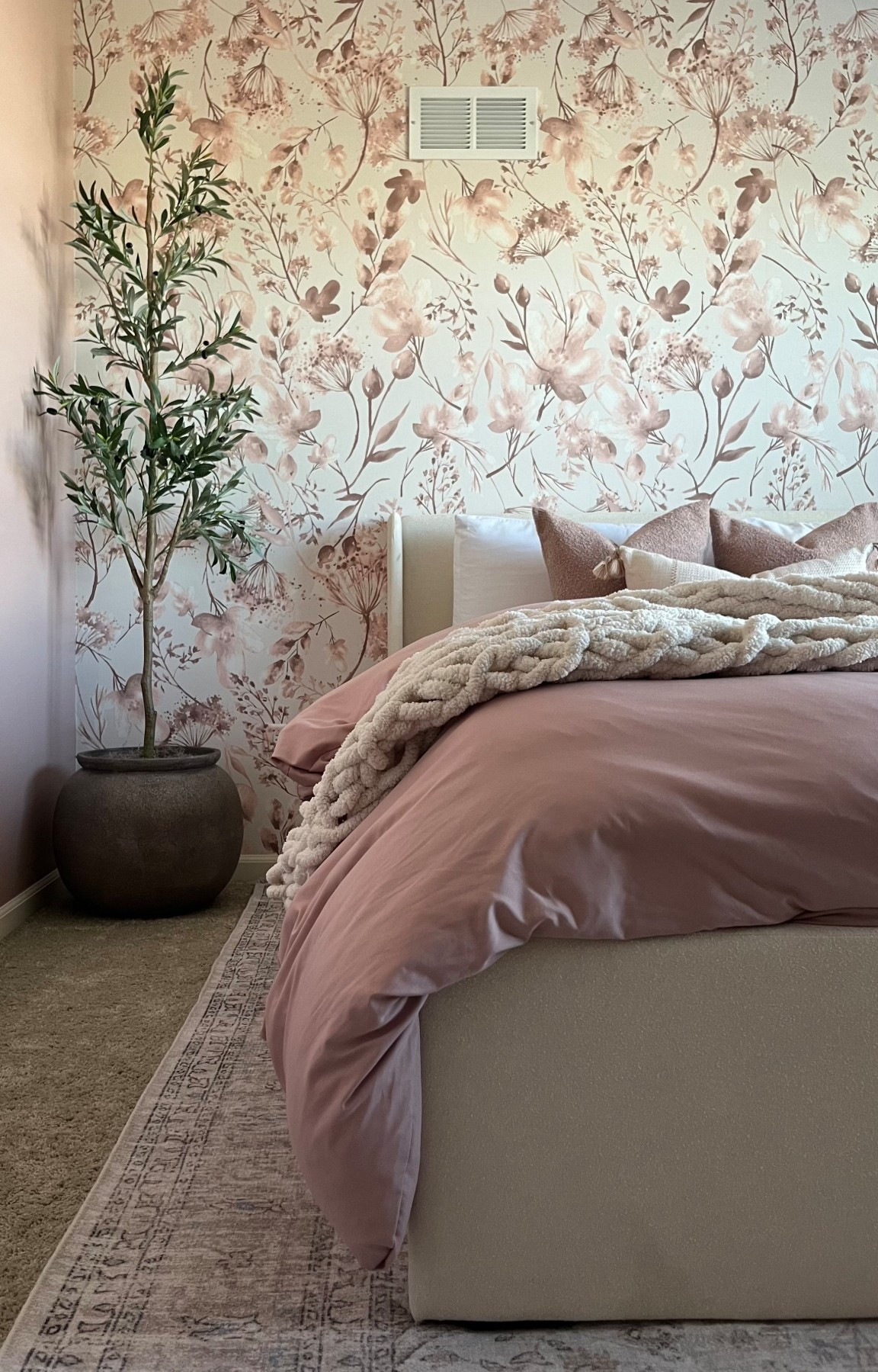 Toddler girl’s room

#LTKStyleTip #LTKHome