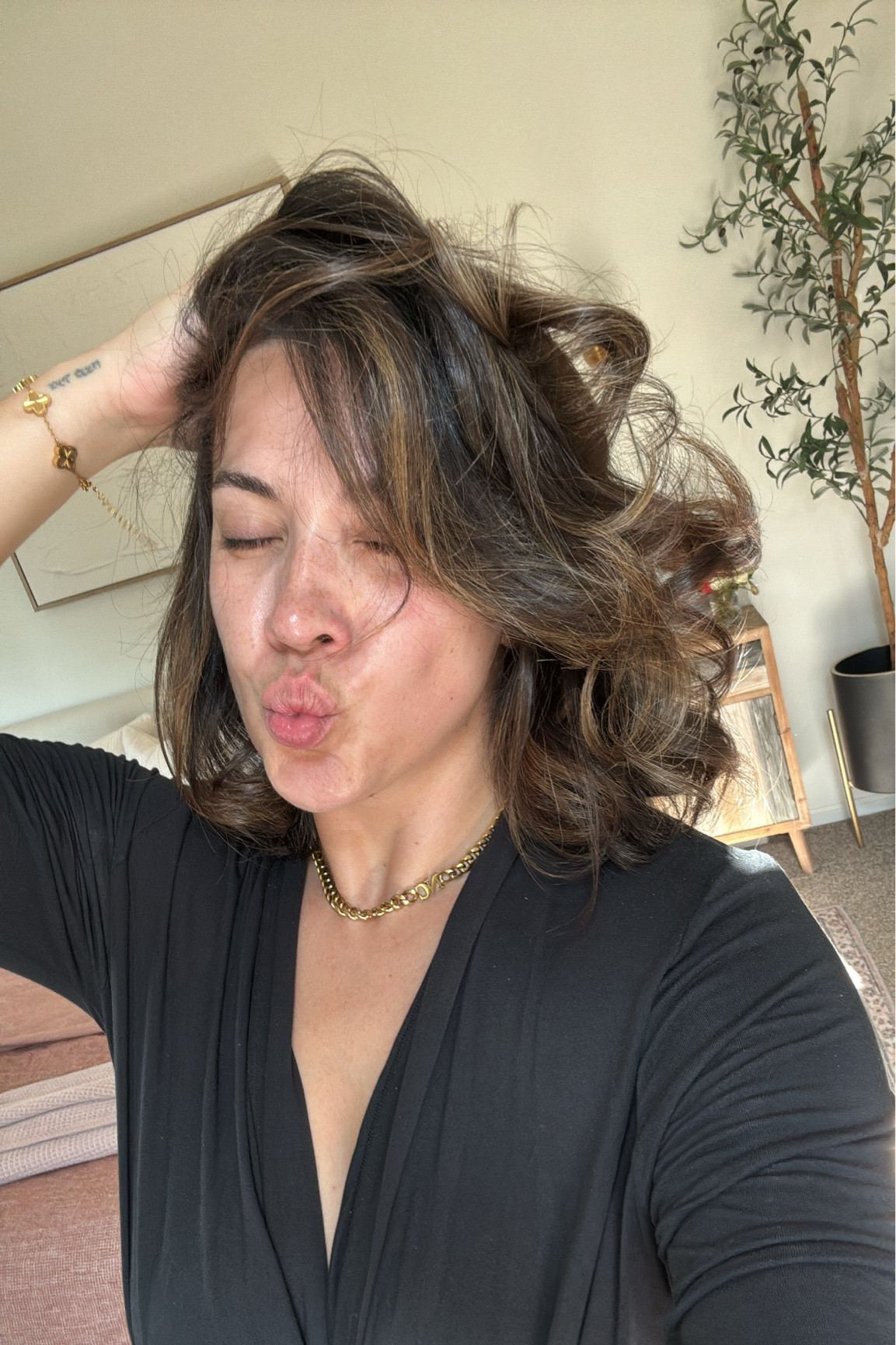 Bouncy hair >>

#LTKSeasonal #LTKBeauty #LTKHoliday