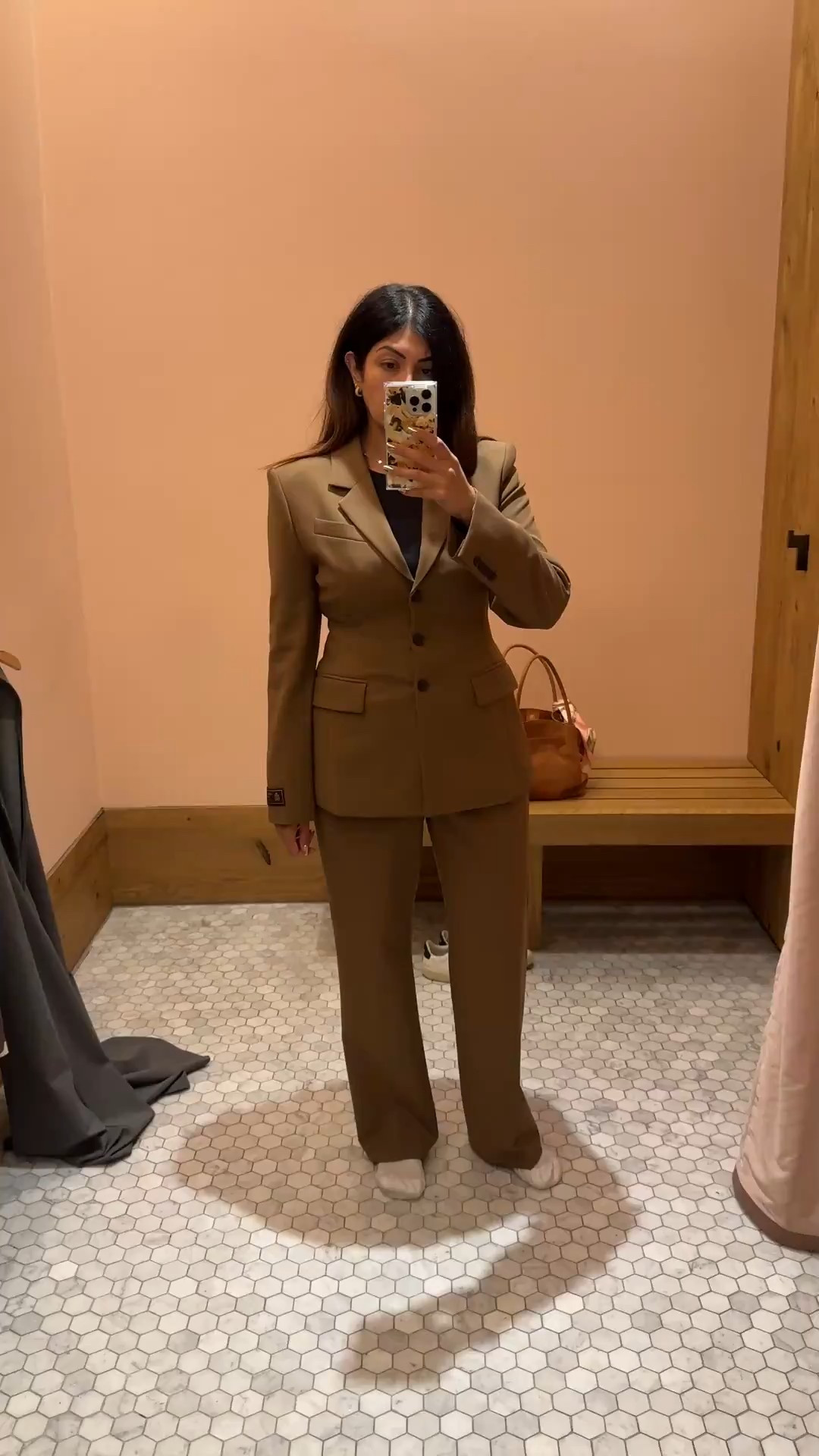 If you’ve been wanting to upgrade your workwear, now is the time — my favorite Aritzia pieces are finally on sale 🤎✨ These are the polished, minimalist staples I reach for Monday–Friday: tailored trousers, chic sweaters, effortless blouses, and coats that make every meeting feel more put-together.
Perfect for my corporate girlies + working moms who want elevated style without the full price tag. Tap to shop before sizes sell out!

Aritzia workwear, Aritzia sale finds, workwear staples 2025, office outfits for women, chic minimalist workwear, corporate style for women, fall work outfits, winter work basics, Aritzia trousers, Aritzia coat sale

#AritziaSale #WorkwearEdit #CorporateStyle #ChicWorkOutfits #LTKSaleAlert

#LTKMidsize #LTKCyberWeek #LTKWorkwear