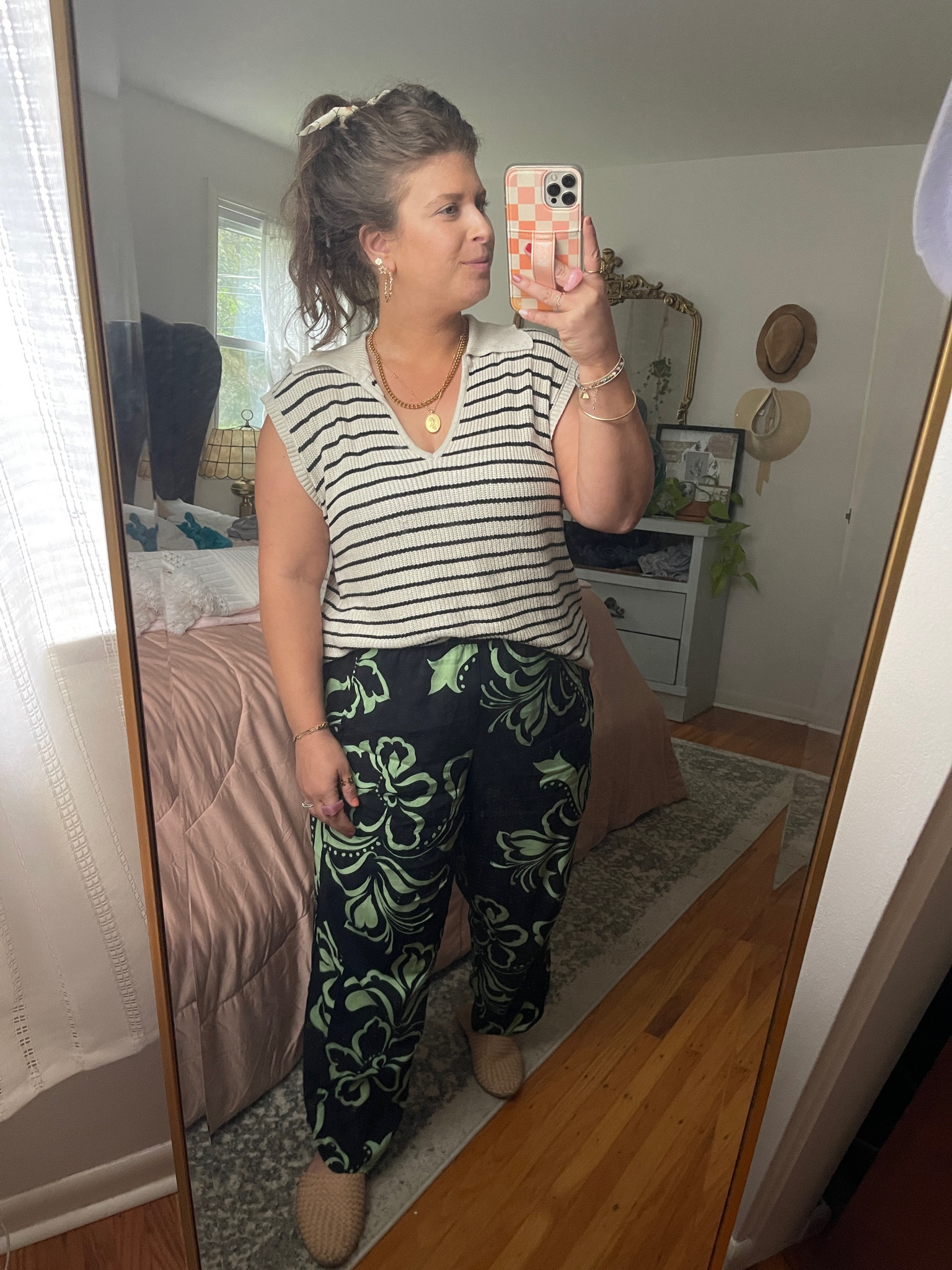 Stripes are definitely a neutral! Love this mix of patterns. Pants are 25% off. Size 2xs and medium top



#LTKStyleTip #LTKSeasonal #LTKSaleAlert