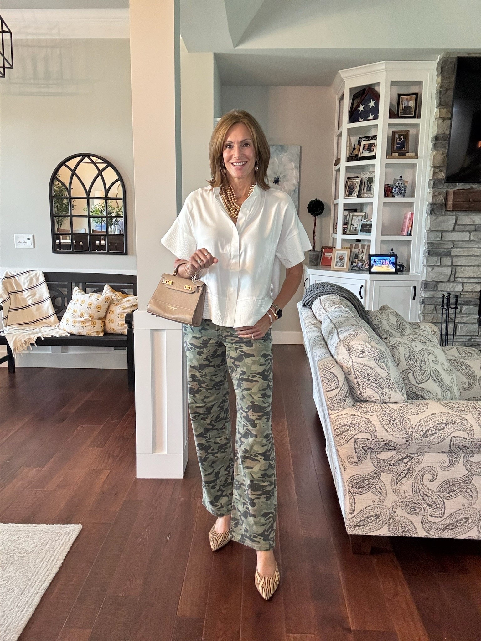 Camo pants - size 28 white top - medium 
Fall style

#LTKTall #LTKMidsize #LTKootd