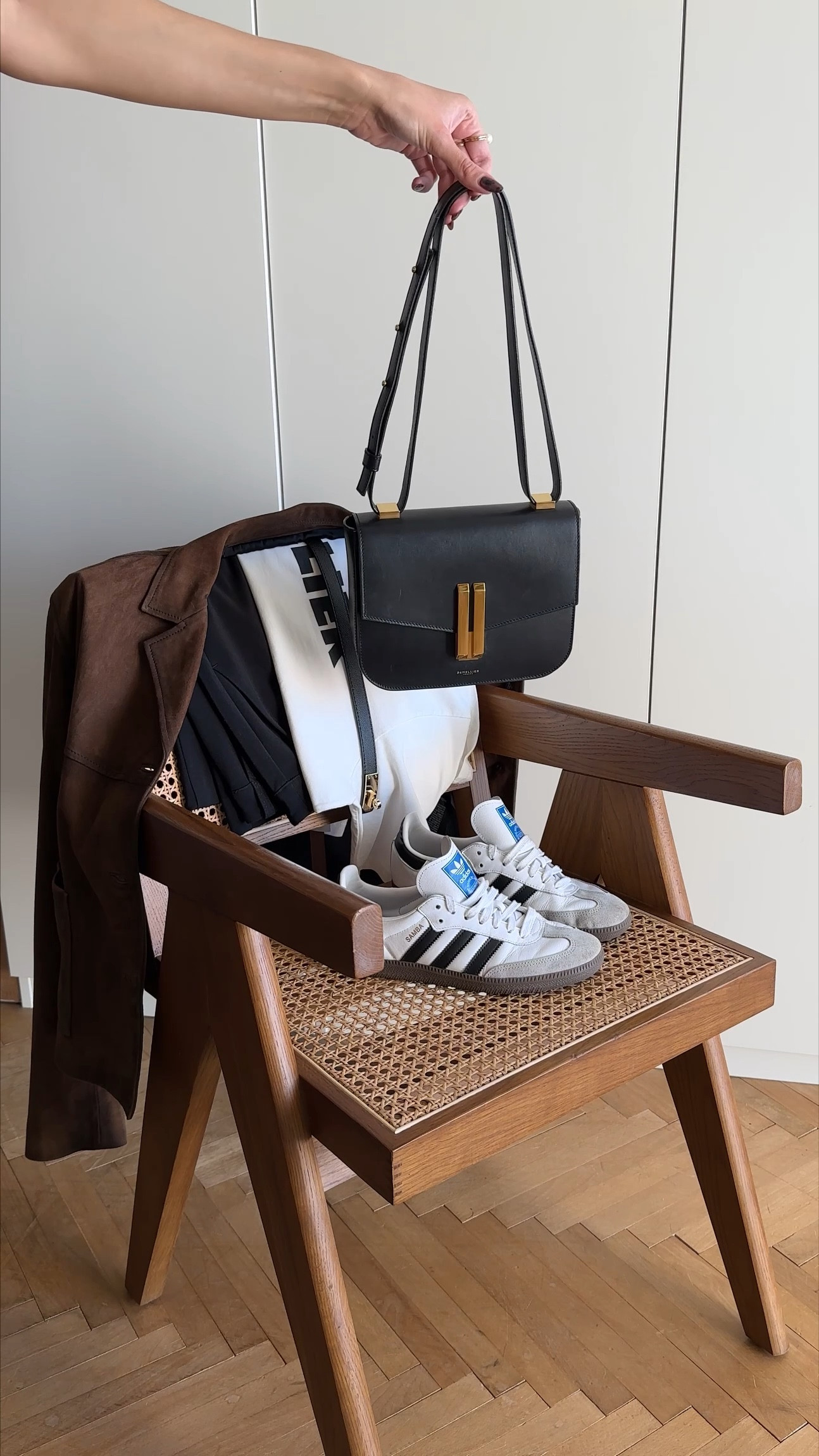 Casual coffee date outfit idea >> living in this suede jacket 🤎

#LTKeurope #LTKstyletip #LTKautumn