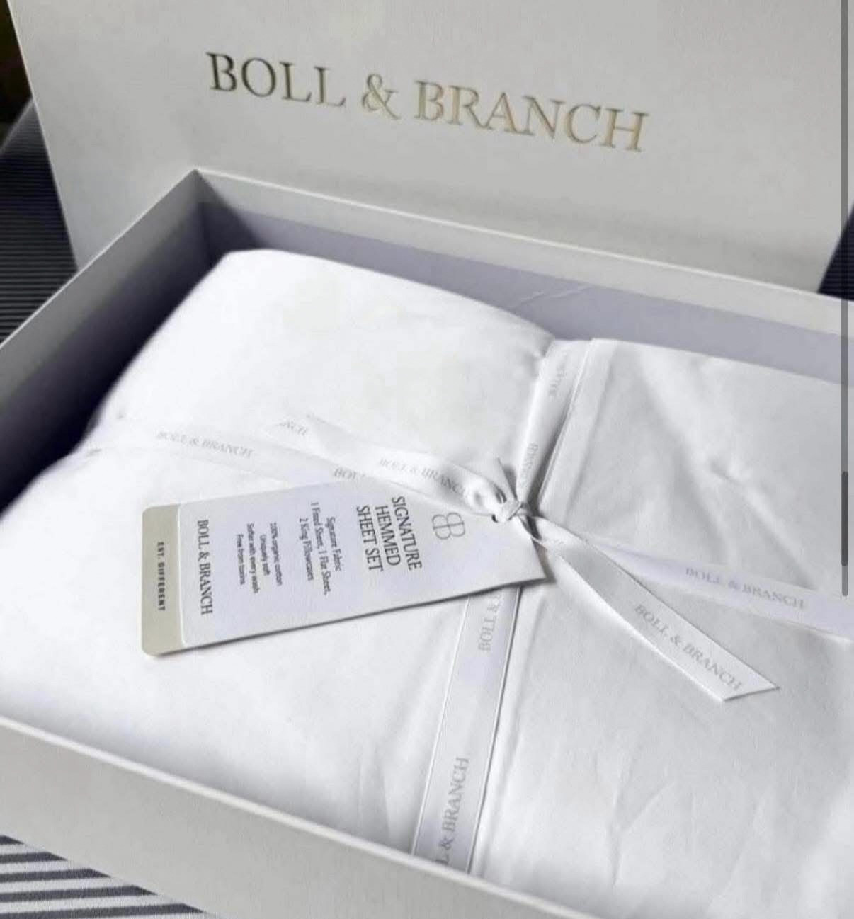 🇺🇸 Reported favorite of multiple U.S. Presidents! 
✨ EXCLUSIVE 25% OFF at checkout 🛒 
Coupon Code: MILLENNIALS 

https://bollandbranch.com/MILLENNIALS

Luxury bedding I swear by 🤍

Boll & Branch bedding is made with organic cotton and truly feels hotel-level luxe — crisp, soft, and it gets better with every wash 😍

✔️ Organic cotton
✔️ Elevated, breathable feel
✔️ Long-lasting quality

I’ve had mine on repeat and it’s 100% worth the hype ✨

Free delivery right now by Christmas! 🎄 🎁 

#LTKGiftGuide #LTKSaleAlert #LTKHome