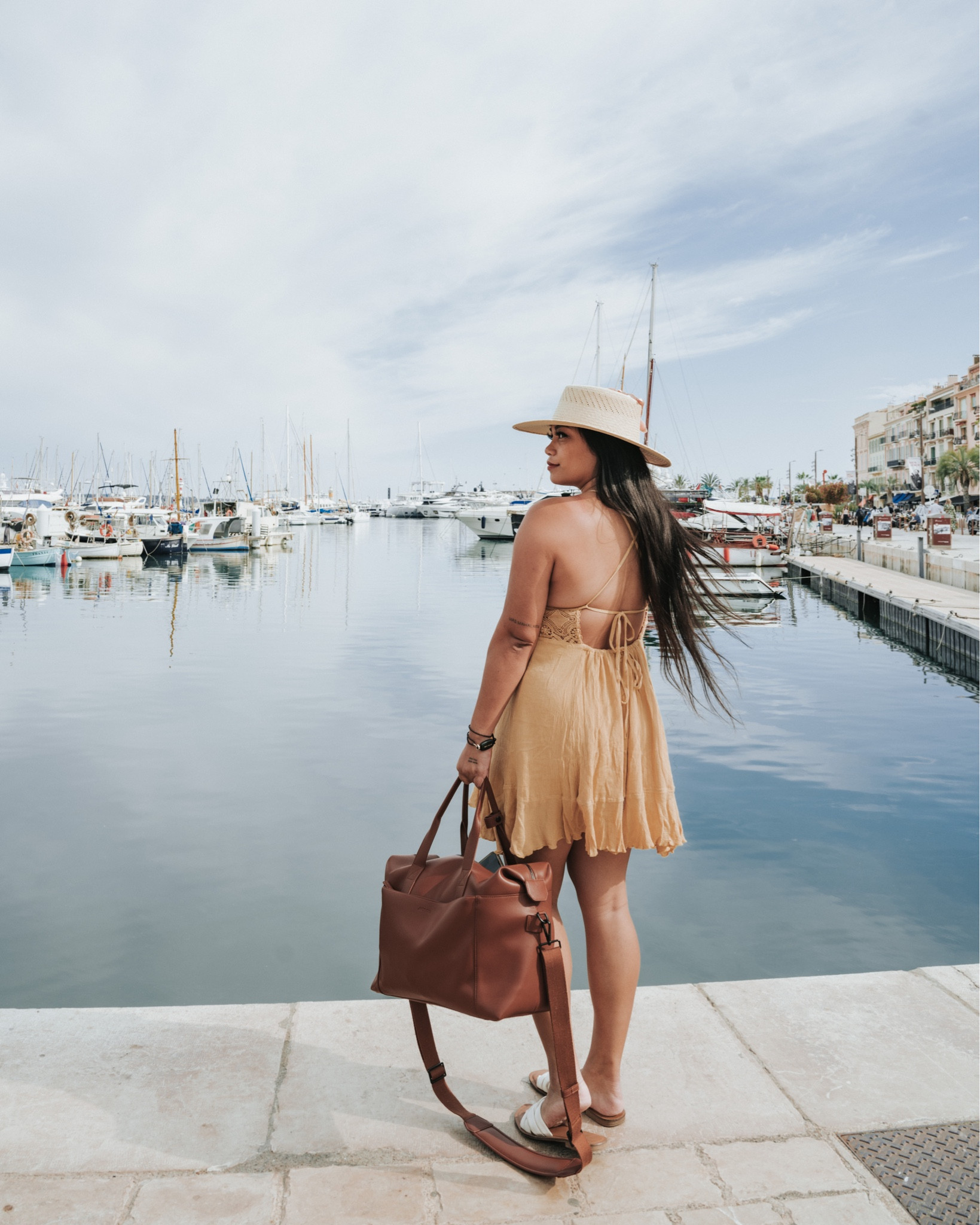 My go-to duffel bag from Monos that I use to carry my camera equipment and outfit changes when I travel! Comes in multiple colors and pairs well with their carry-on and check-in luggages 🤎



#LTKitbag #LTKtravel #LTKeurope