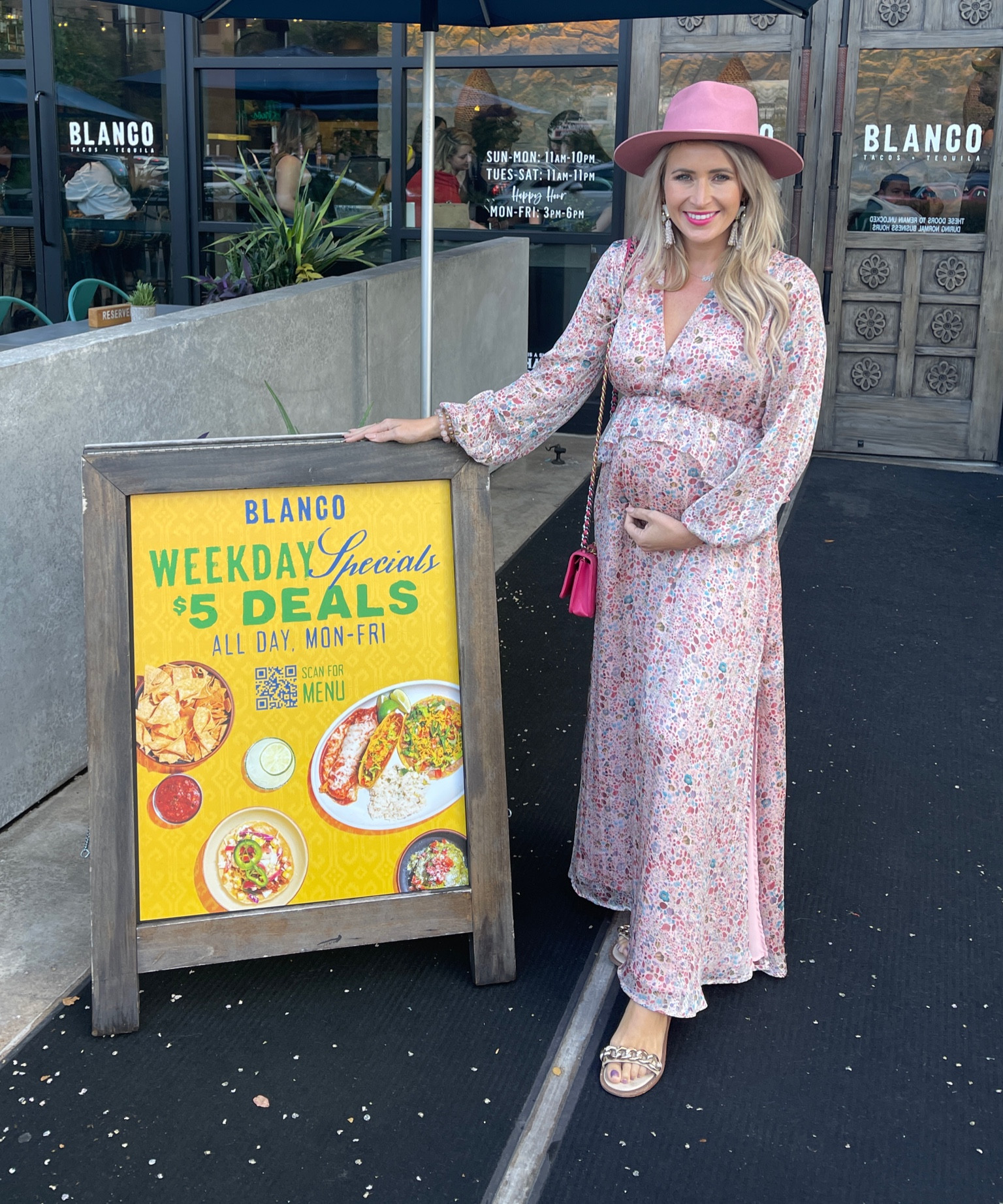 One of my looks for dinner last weekend. This dress isn’t maternity but my bump definitely fits! It’s linked! 

#LTKSeasonal #LTKbump #LTKstyletip