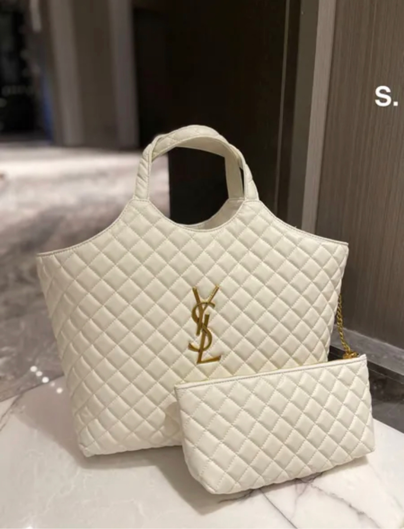 YSL TOTE - Beautiful Quality 

#LTKitbag #LTKunder50 #LTKFind