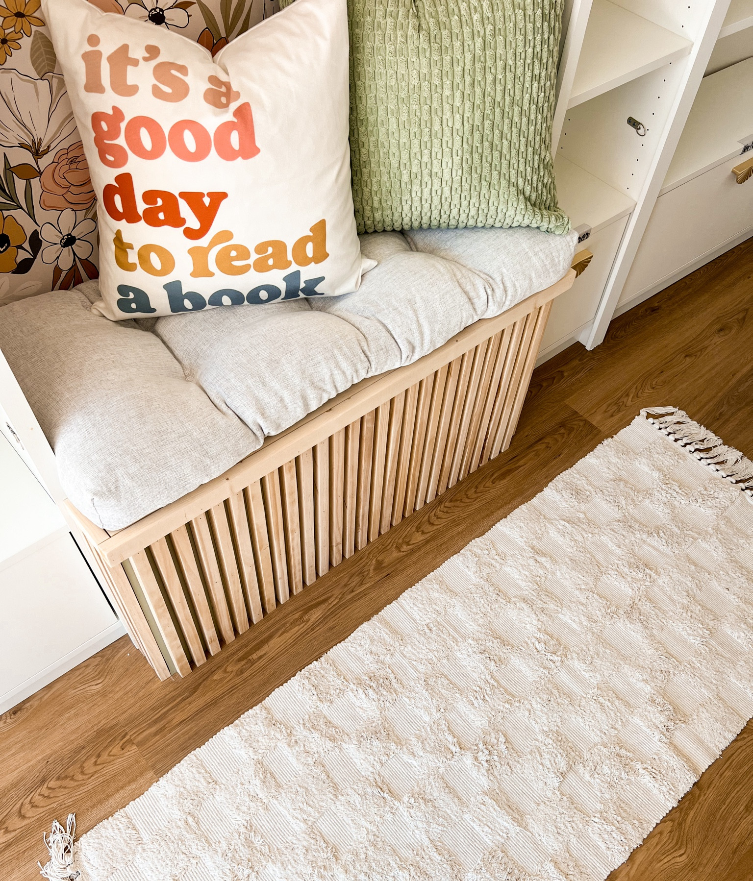 The textures 😍
•
Rug is super soft and washable, green pillow is really soft, inserts are so good and fluffy! 👏🏼

#LTKHome