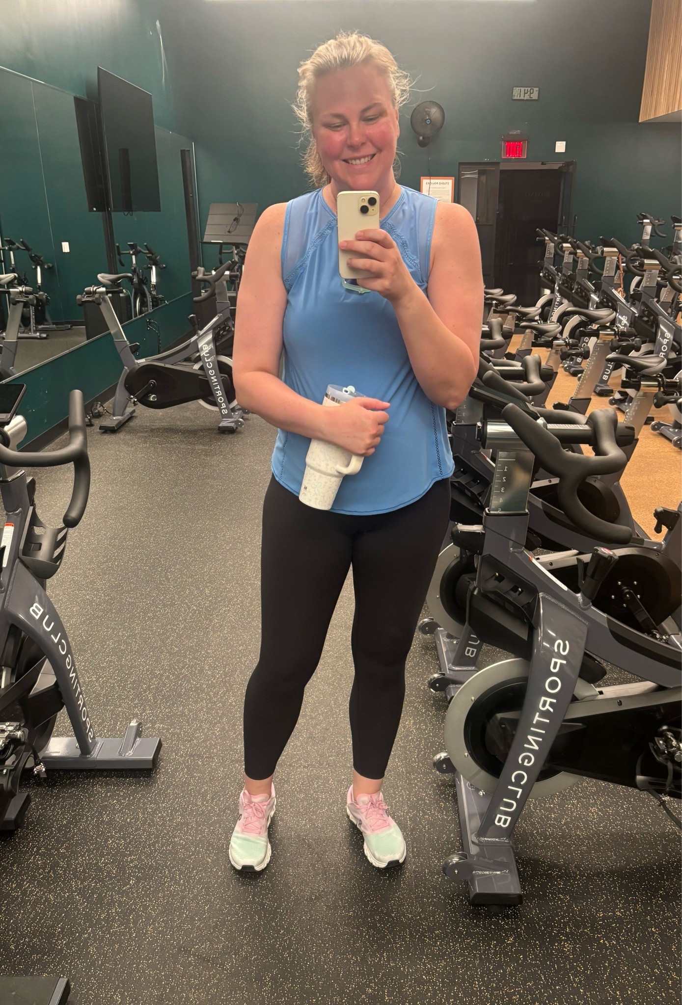 What I wore to spin class 🚲

#LTKselfcare #LTKfitnessgoals #LTKActive